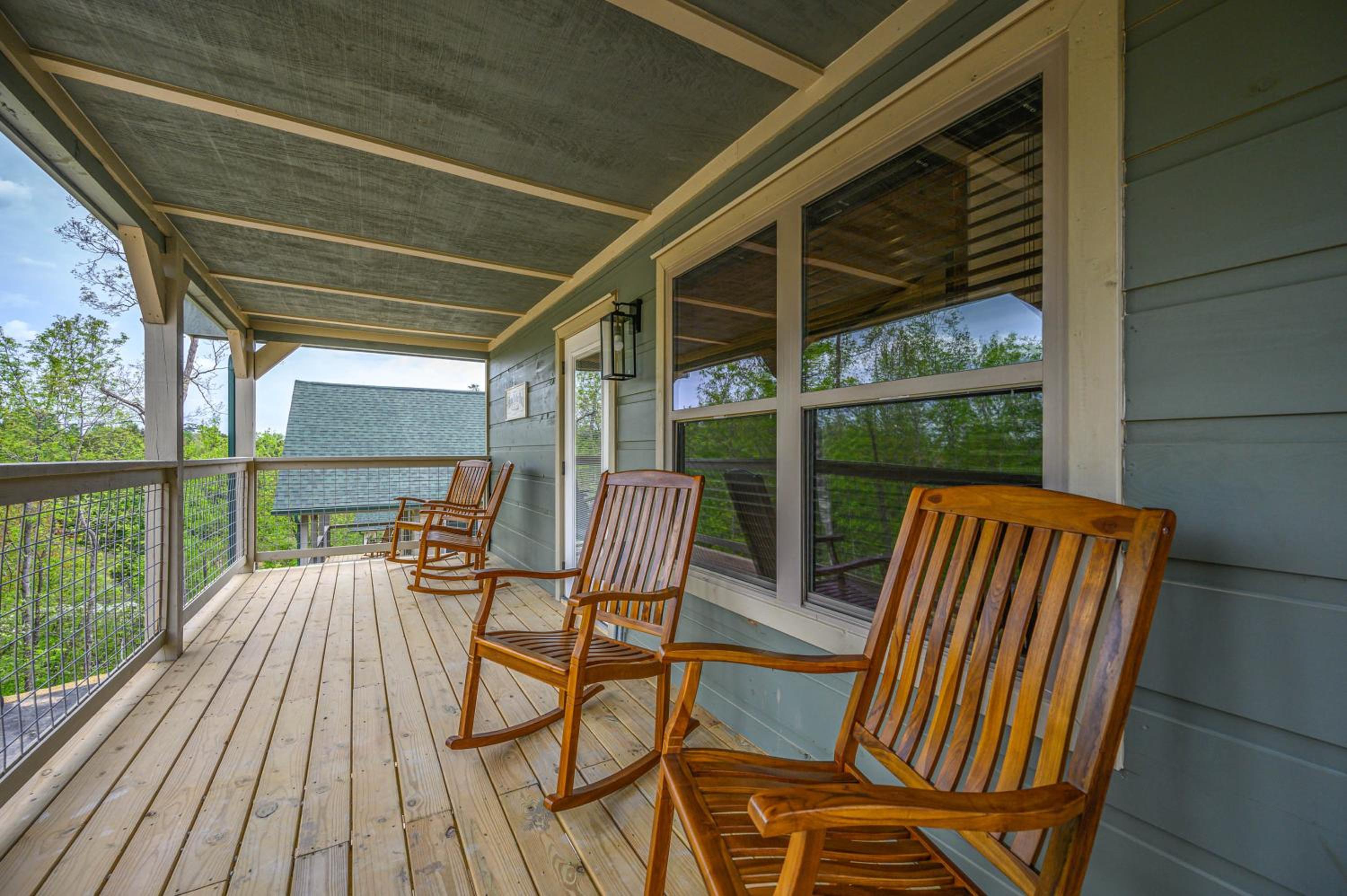 Three-Bedroom House - Photo 19