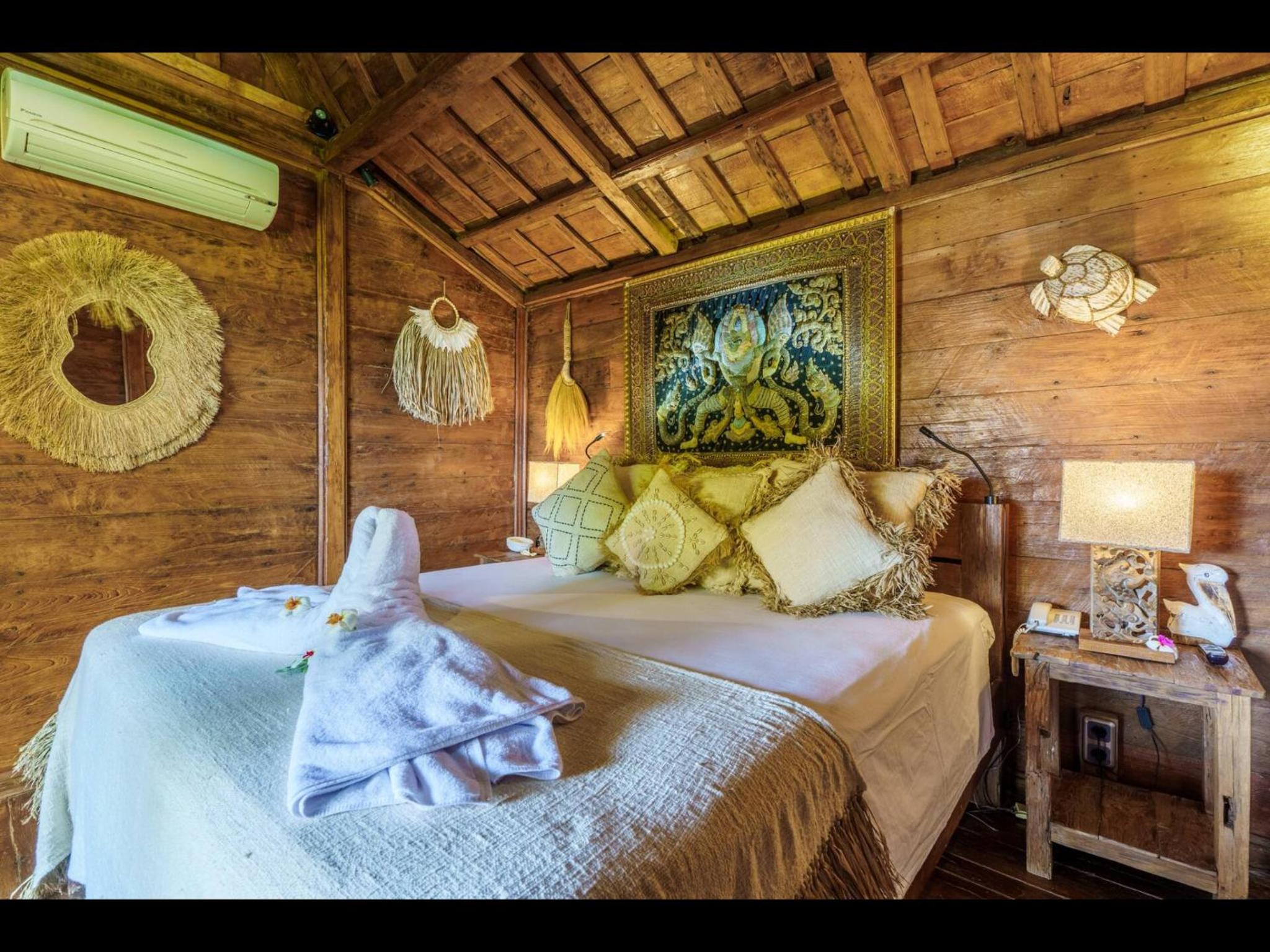Deluxe Double Room with Sea View - Photo 1