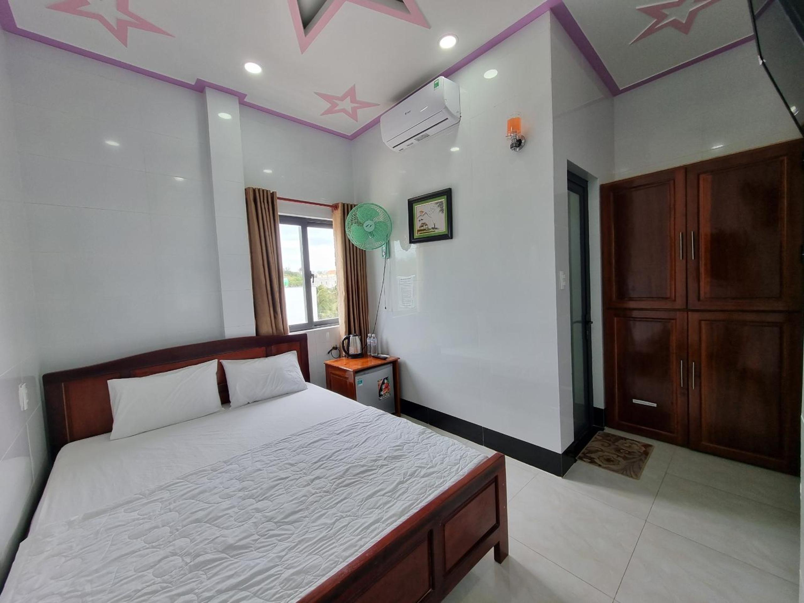 Large Double Room photo 3