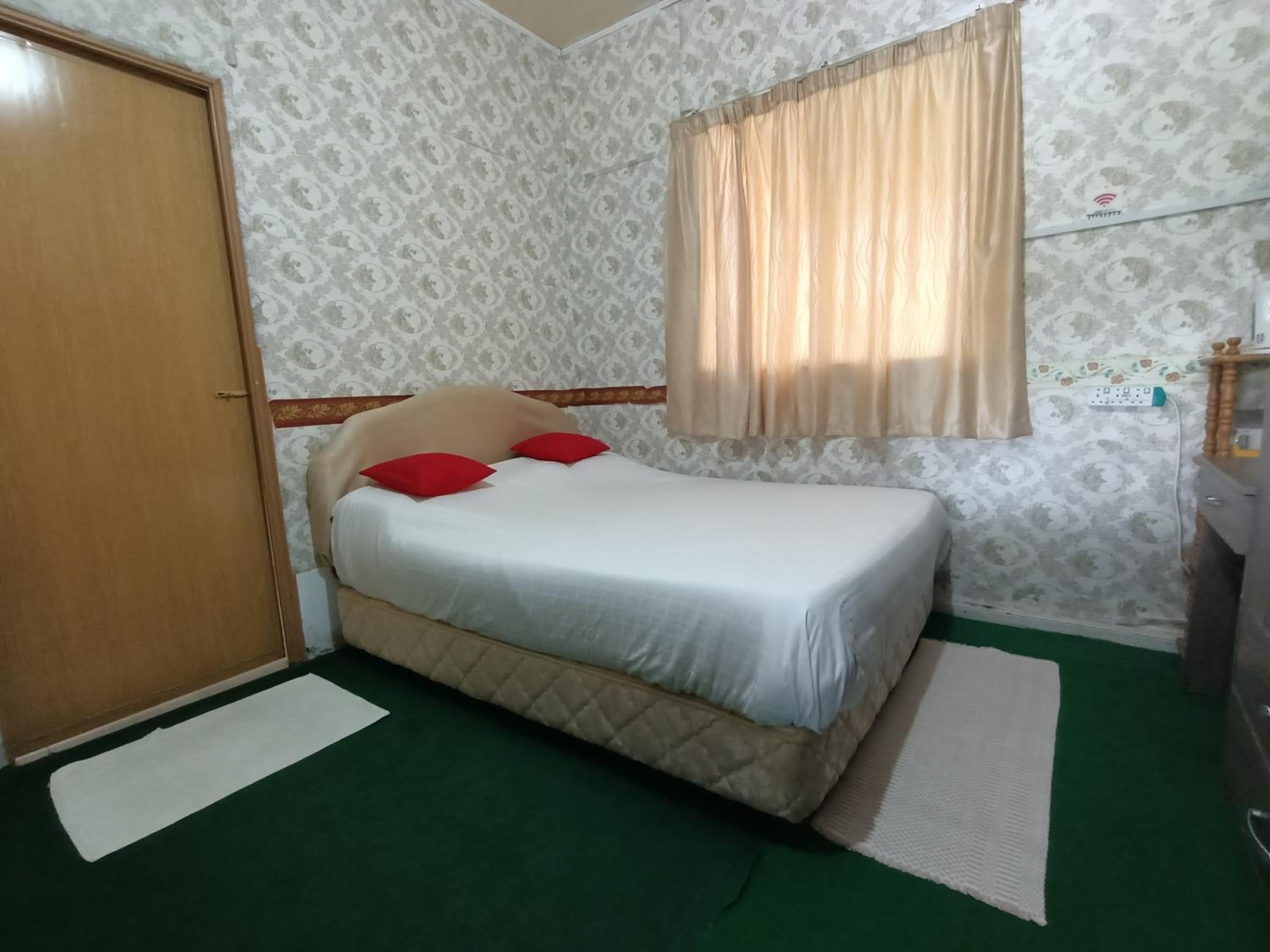 Double Room with Private Bathroom photo 2