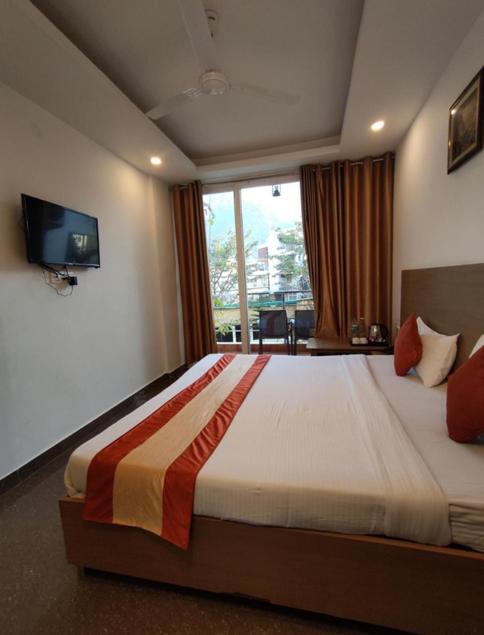 Double Room With Mountain View