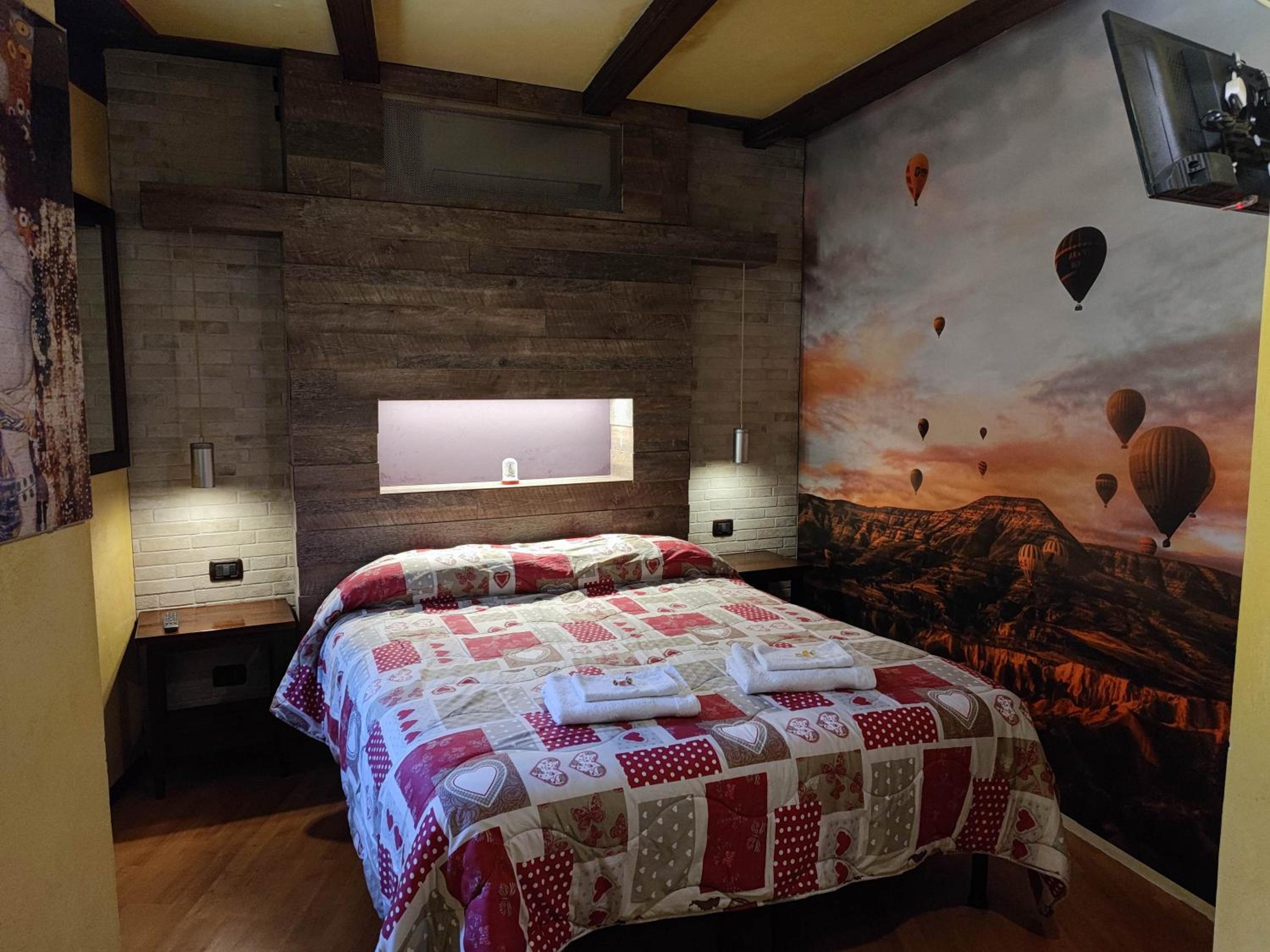Double Room with Private Bathroom photo 1