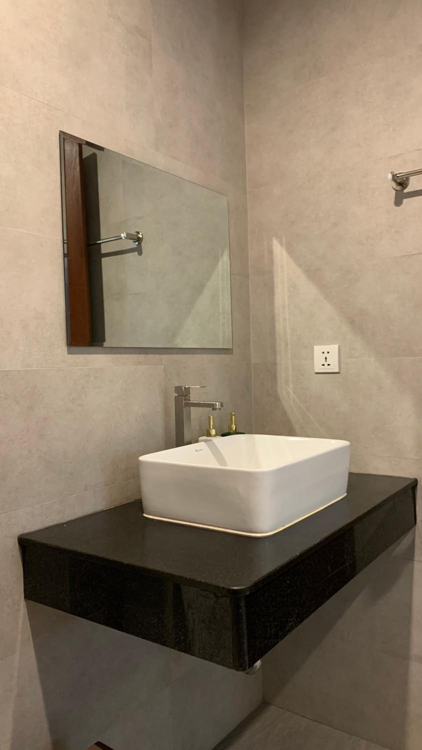 Standard Triple Room - Photo 11