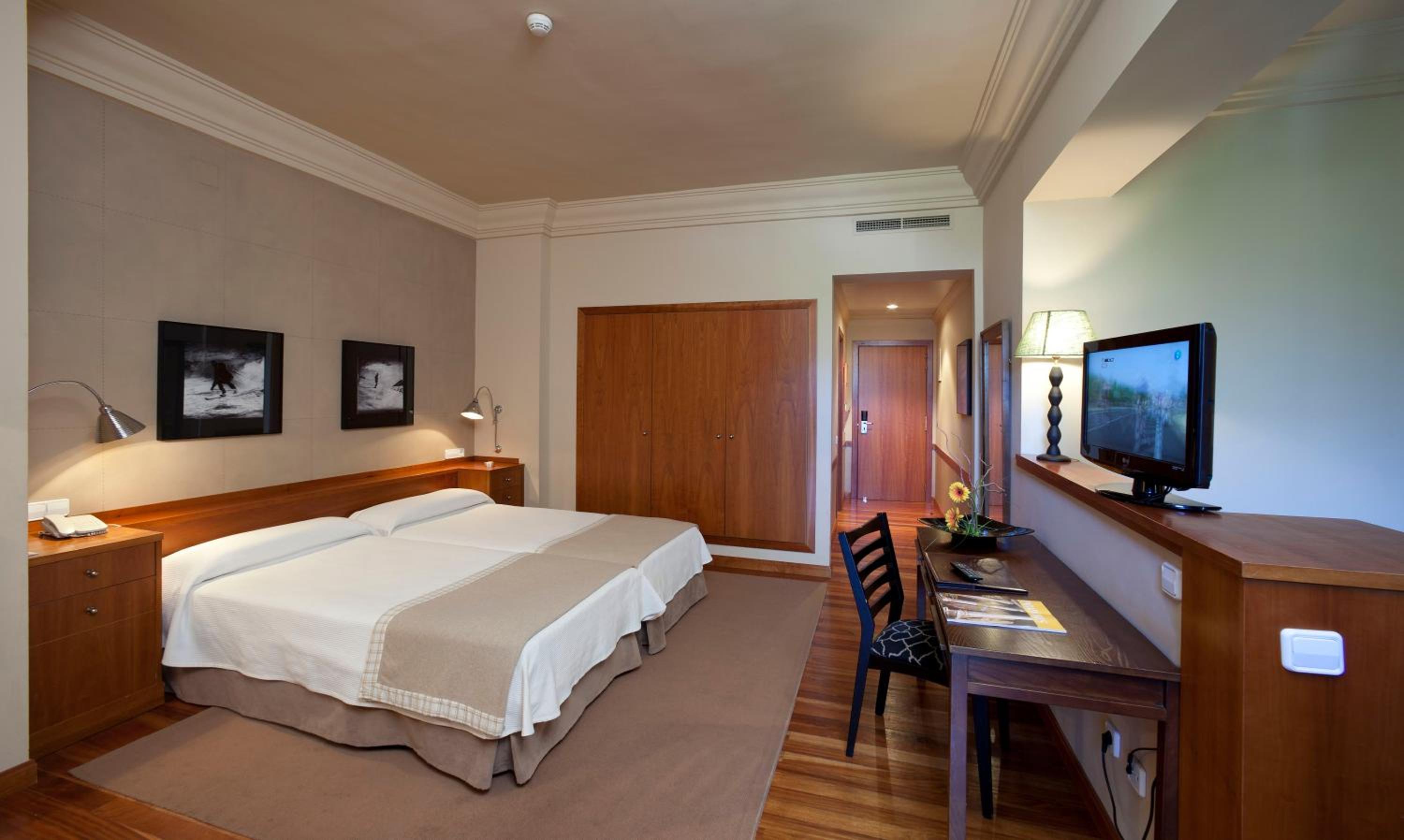 Junior Suite - Photo 1