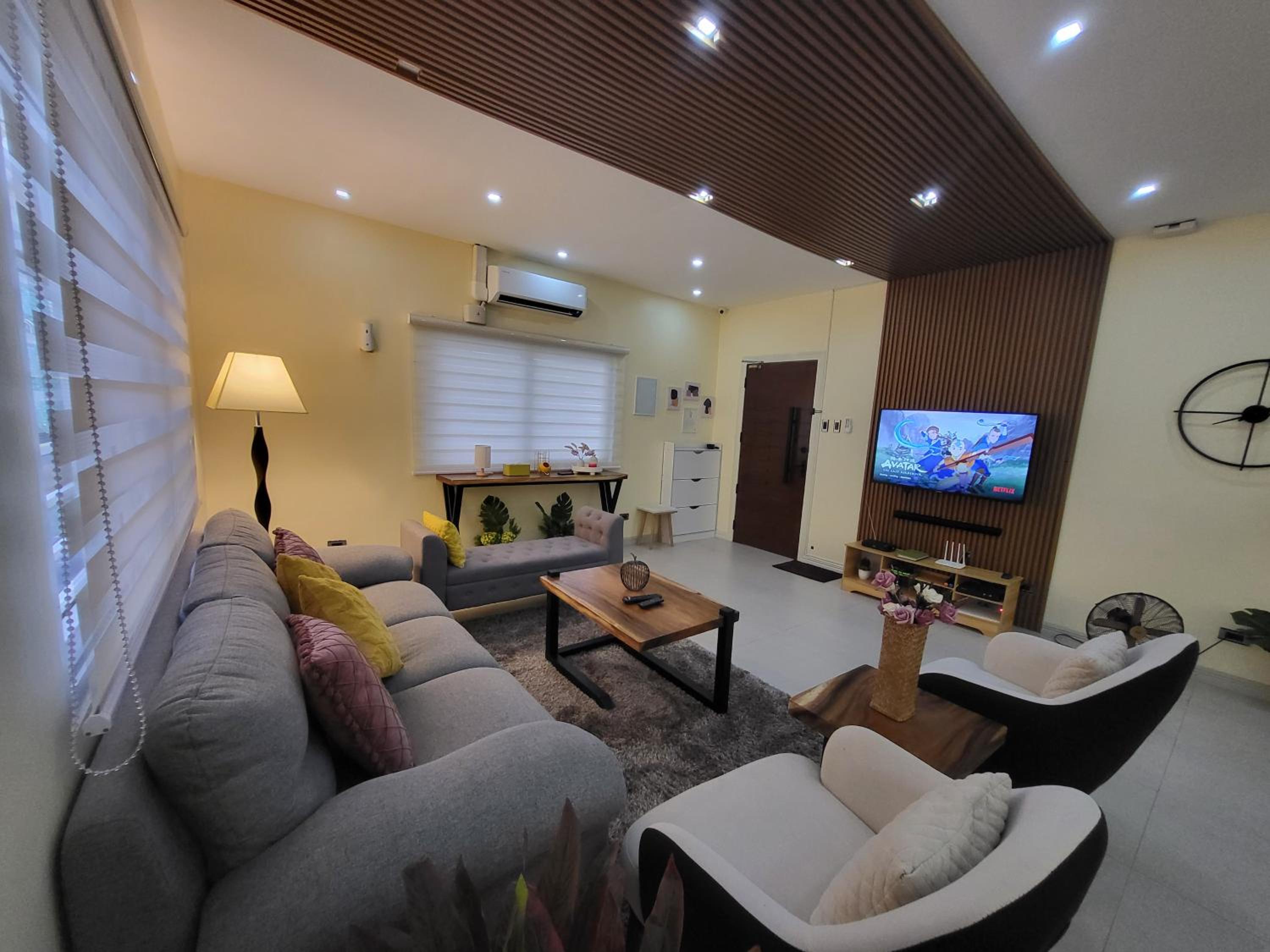 Three-Bedroom Villa - Photo 16