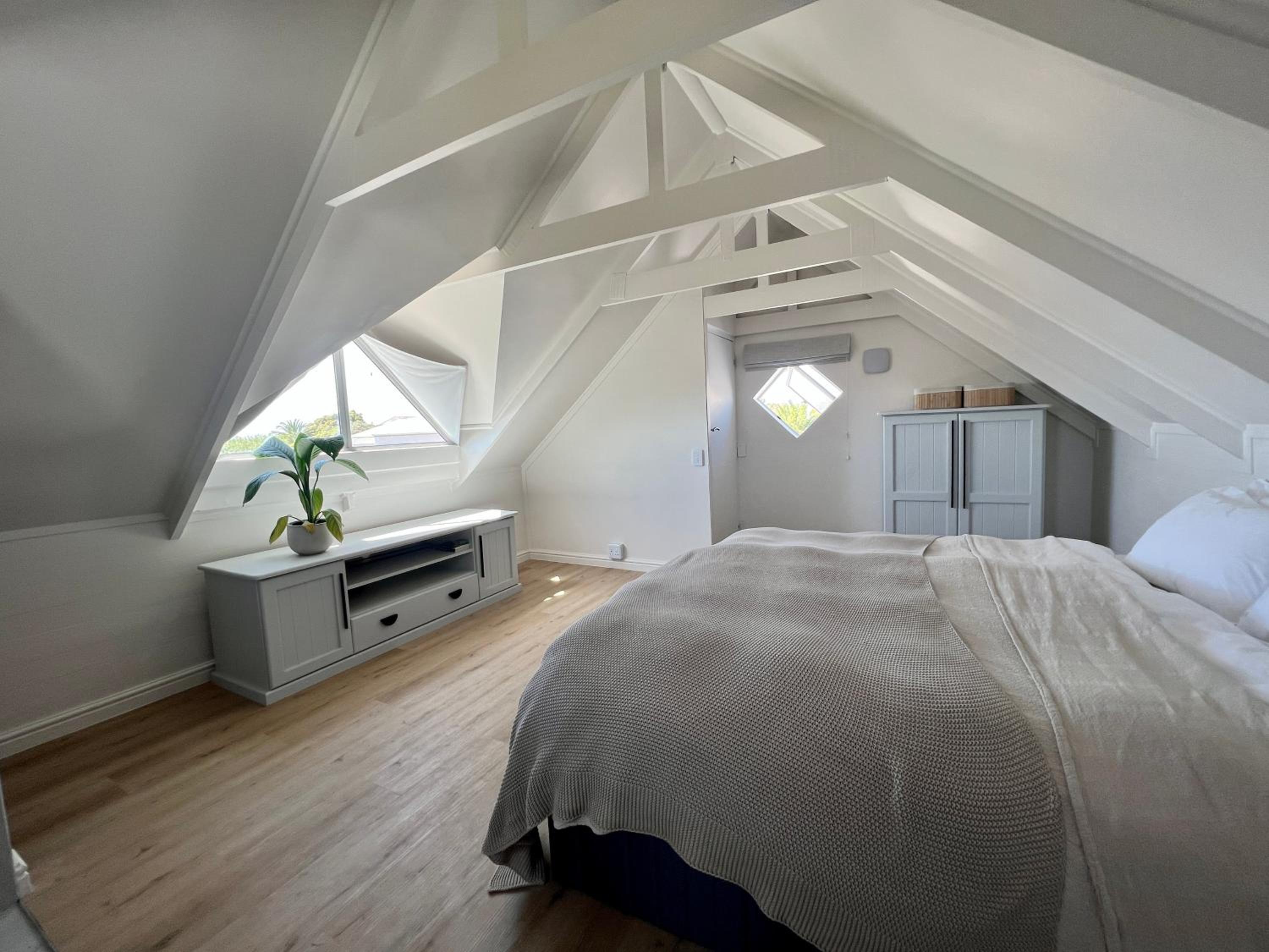 Four-Bedroom House photo 1