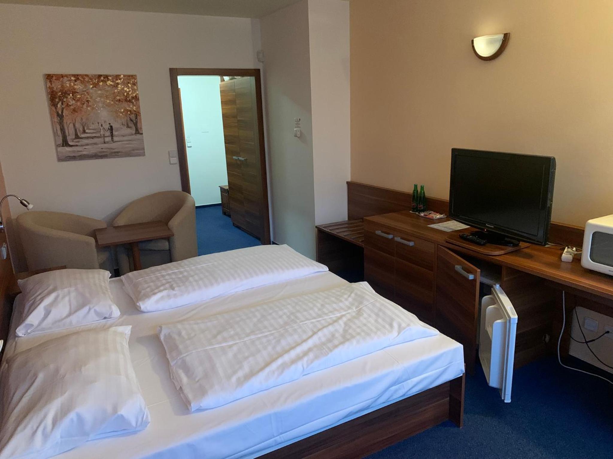 Standard Double Room photo 3