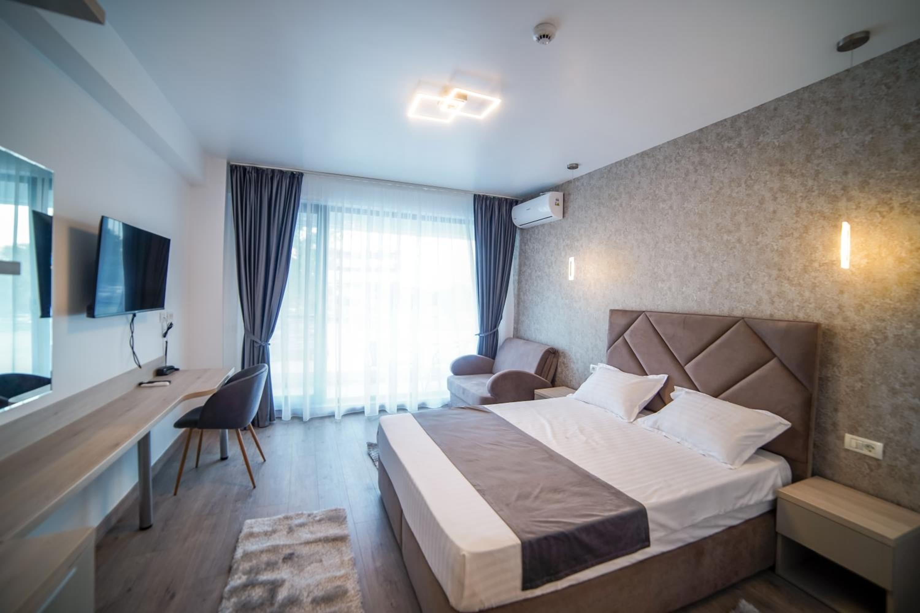 Double Room with Pool View