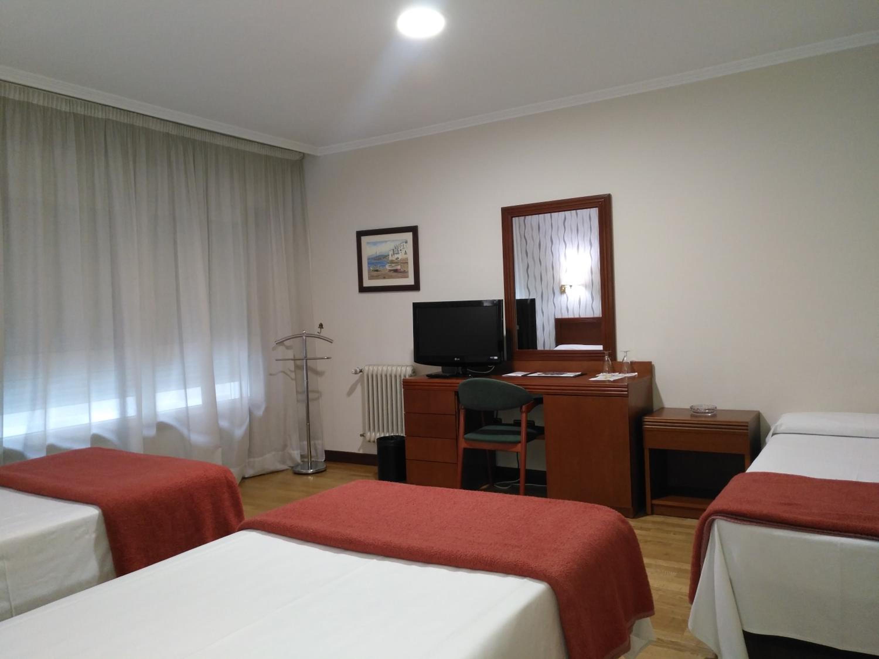 Basic Triple Room - Photo 5