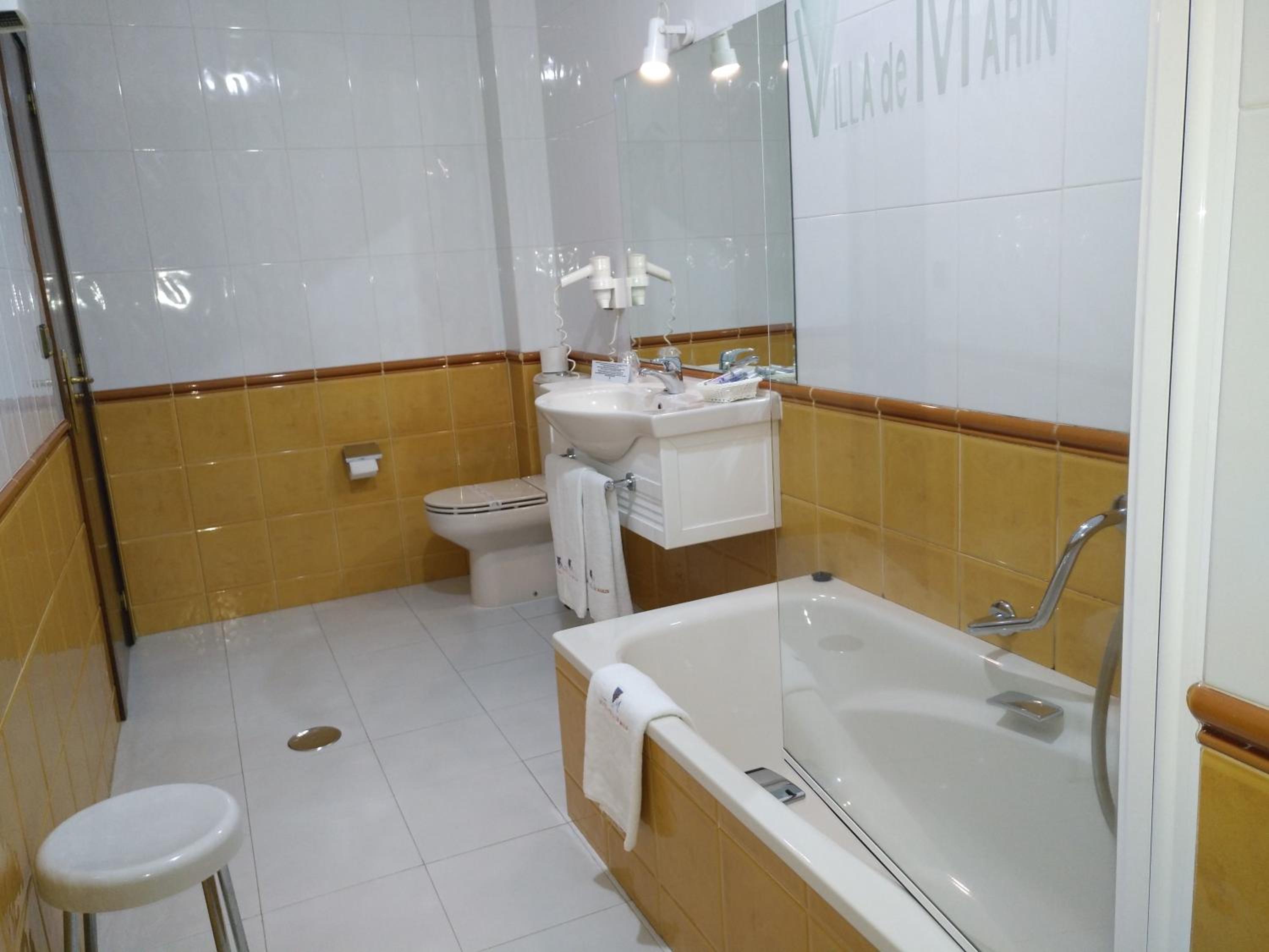 Basic Triple Room - Photo 2