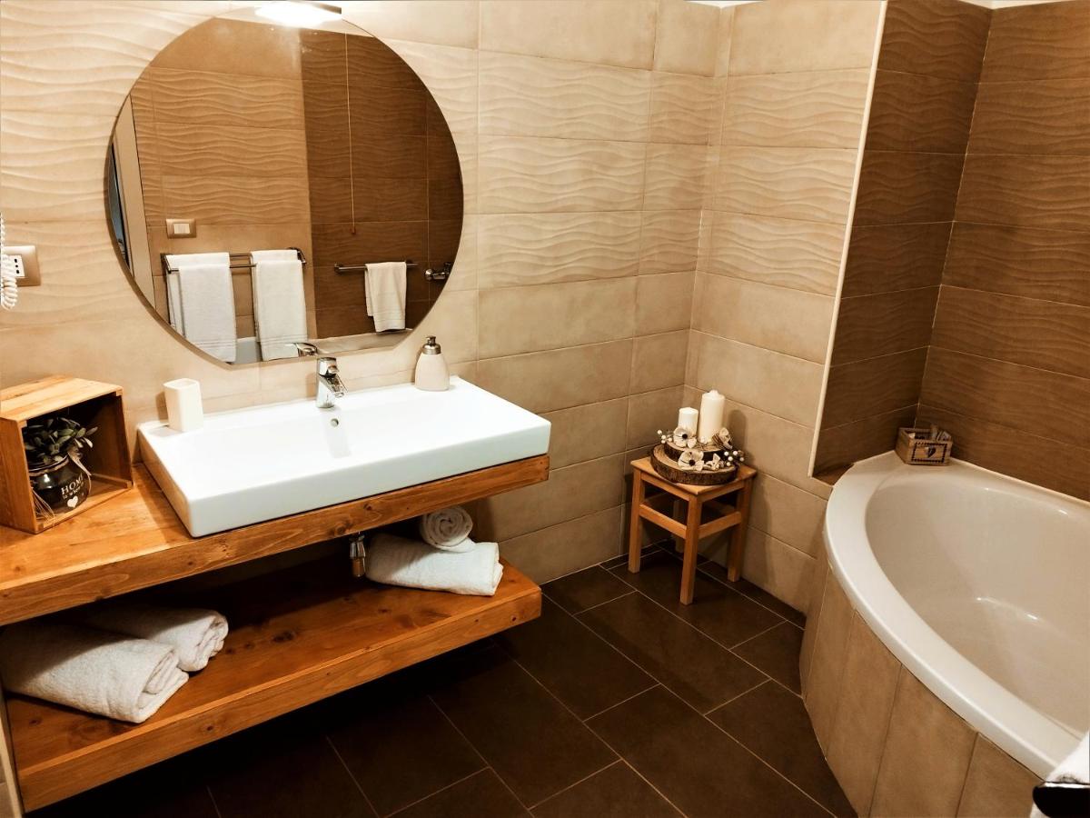 Suite with Mountain View photo 2
