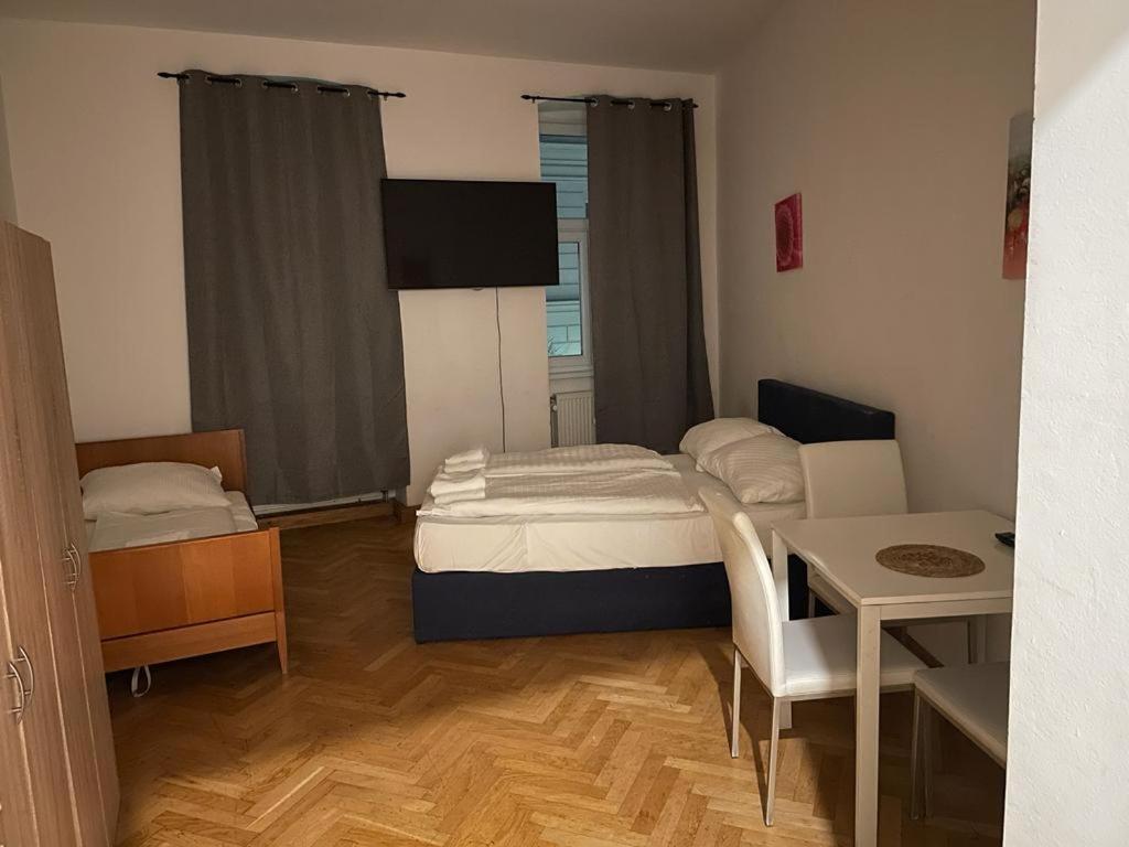 Budget Triple Room