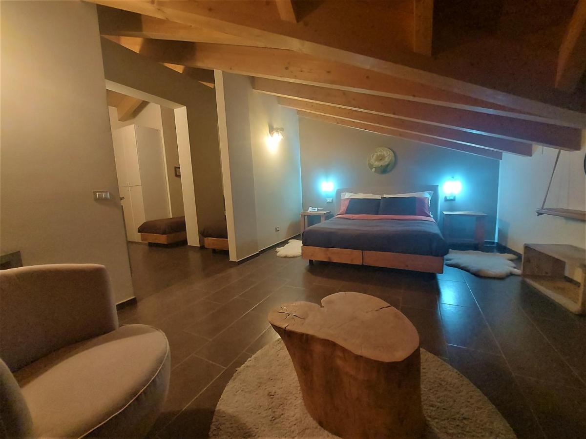 Suite with Mountain View photo 3