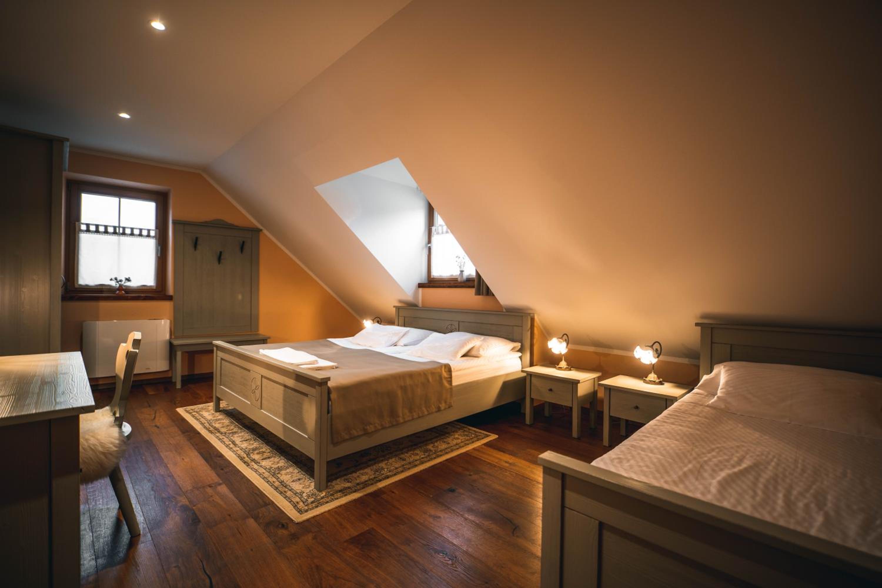 Triple Room - Photo 5