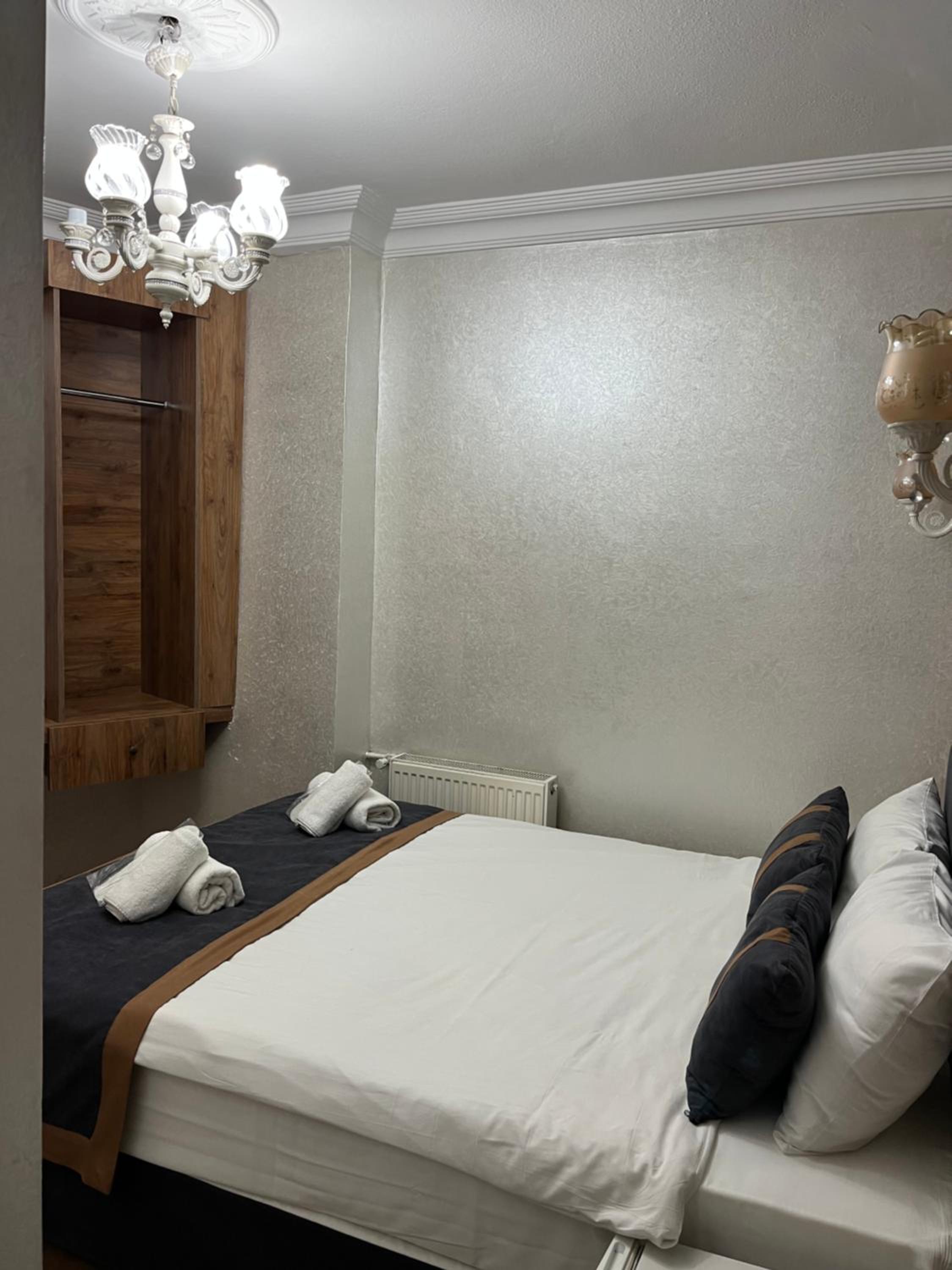 Economy Double Room (No View) photo 2
