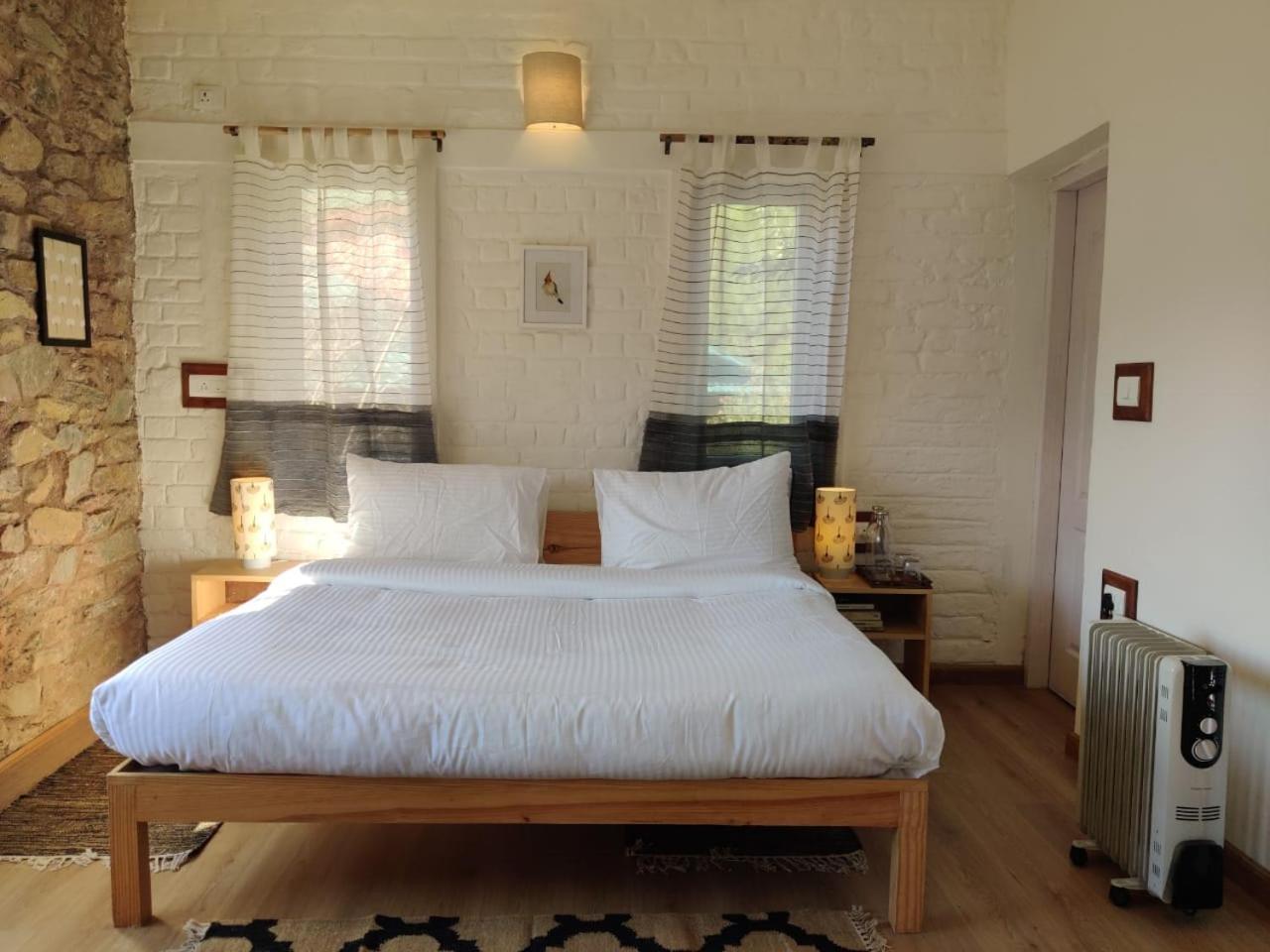 Double Room with Private Bathroom - Photo 1