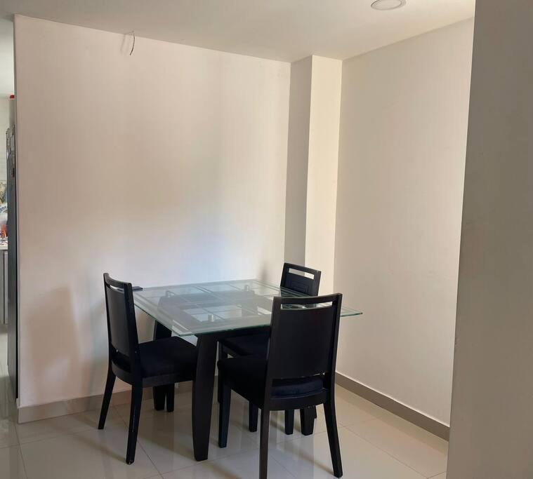 Four-Room Apartment photo 3