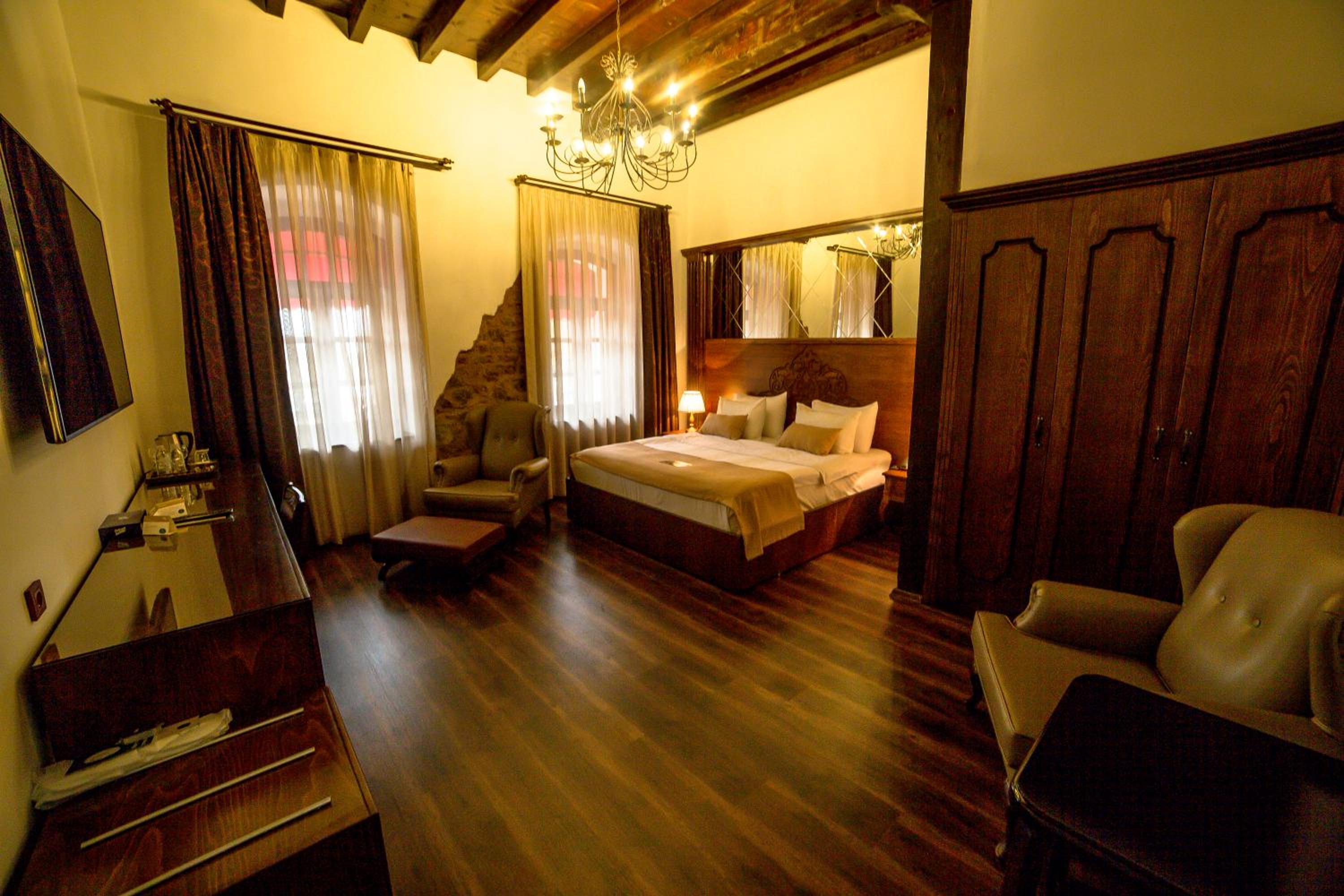 Standard Suite