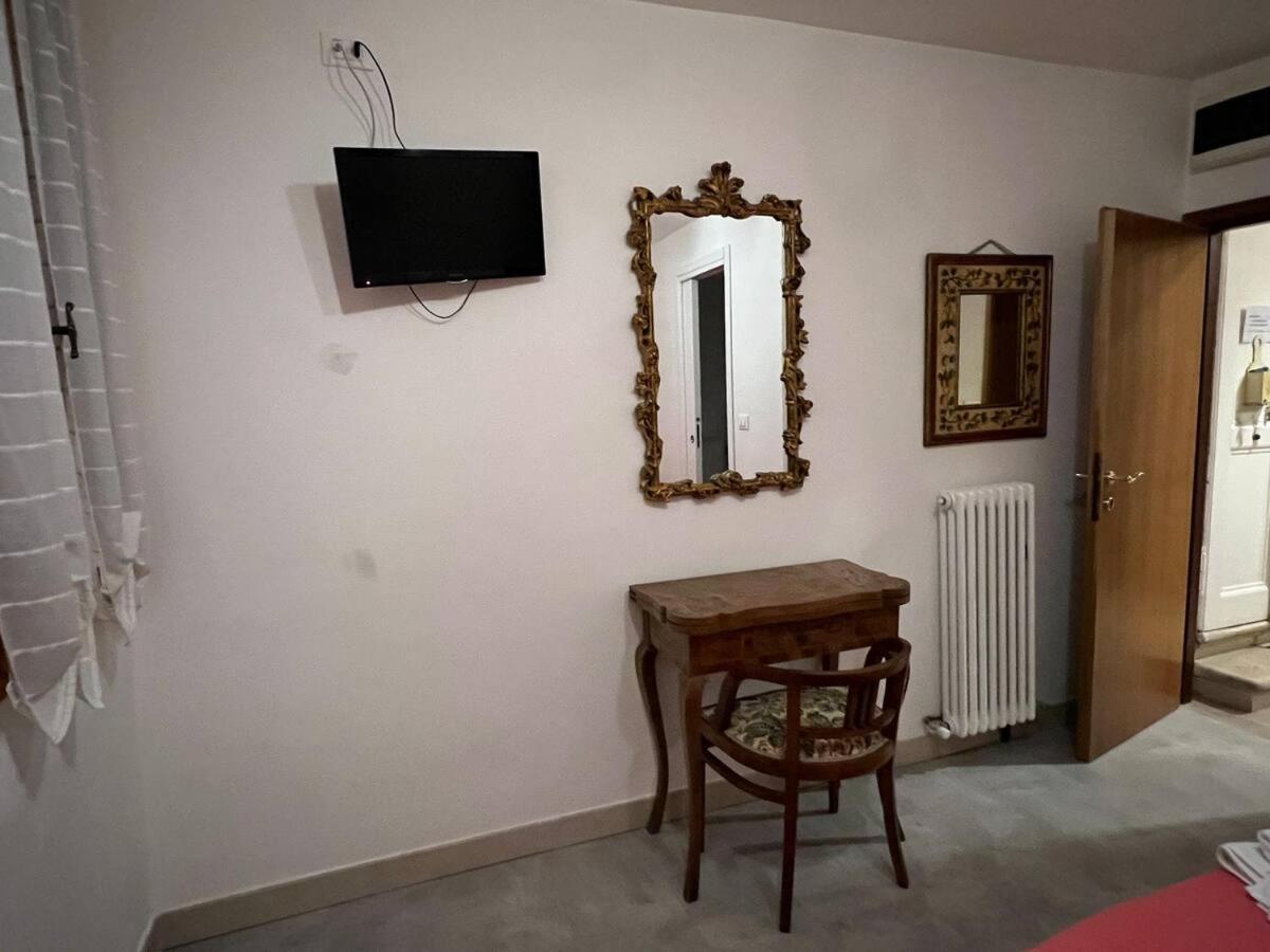Two-Bedroom Apartment photo 2