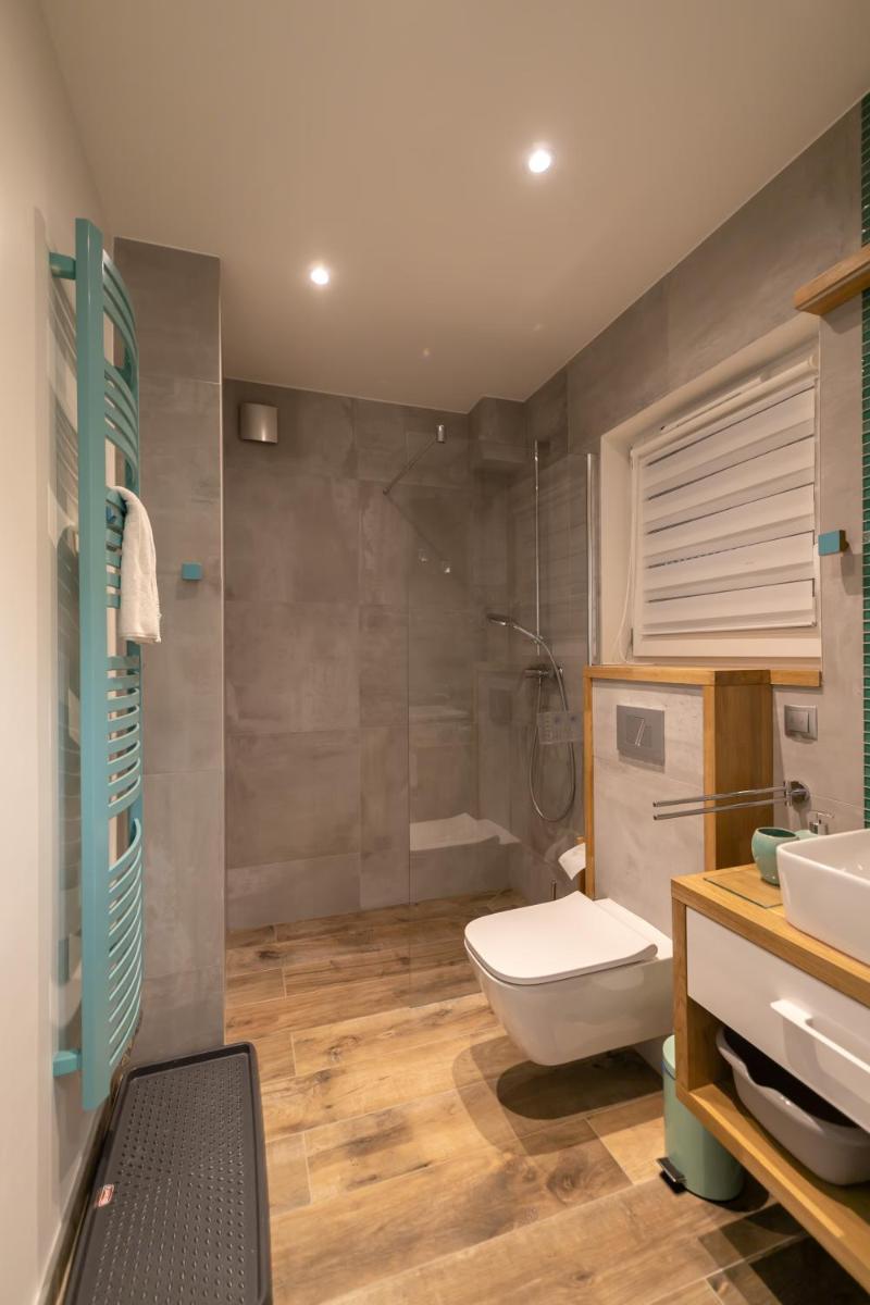 Apartment - Split Level - Photo 12