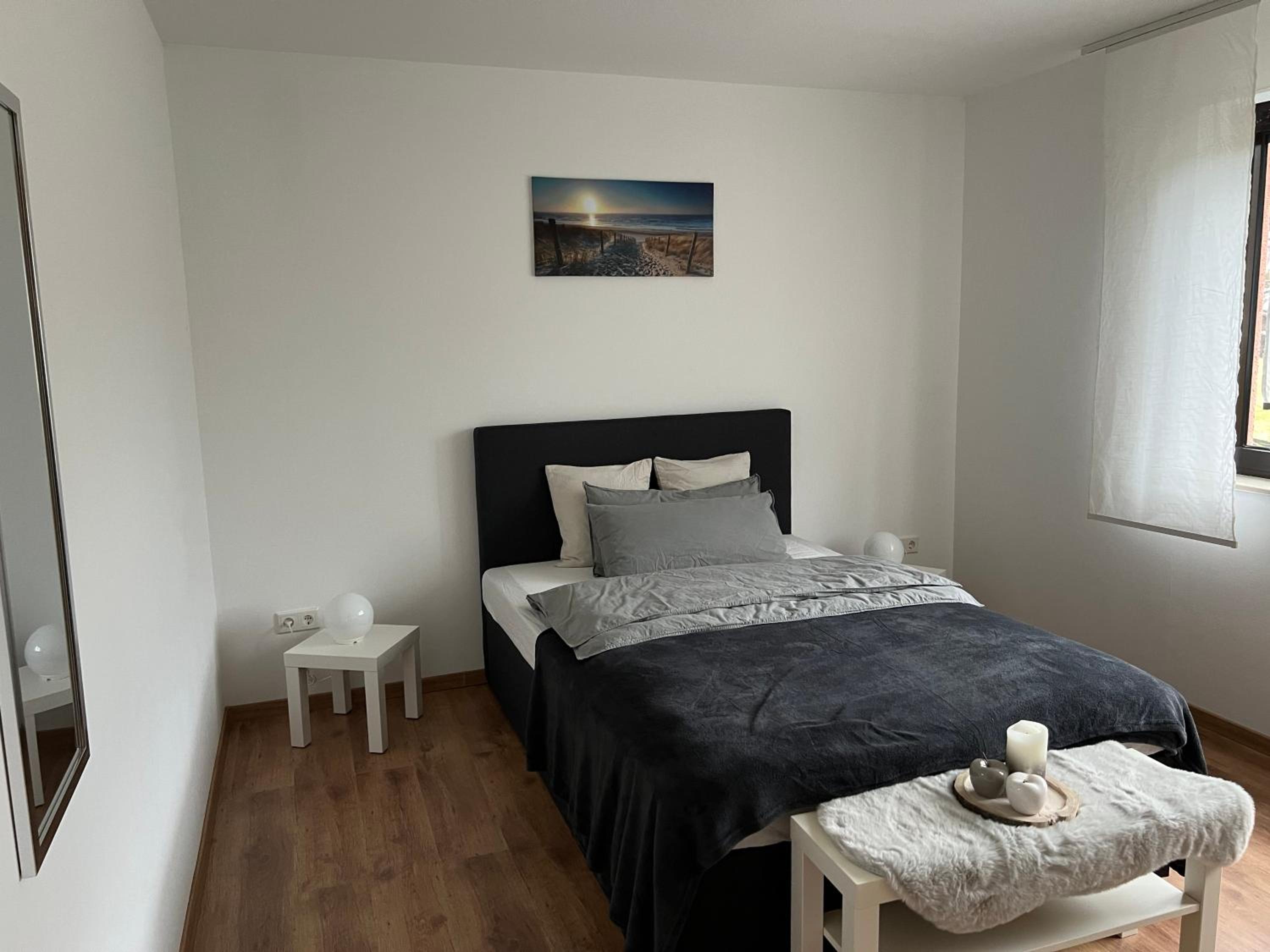 One-Bedroom Apartment photo 1