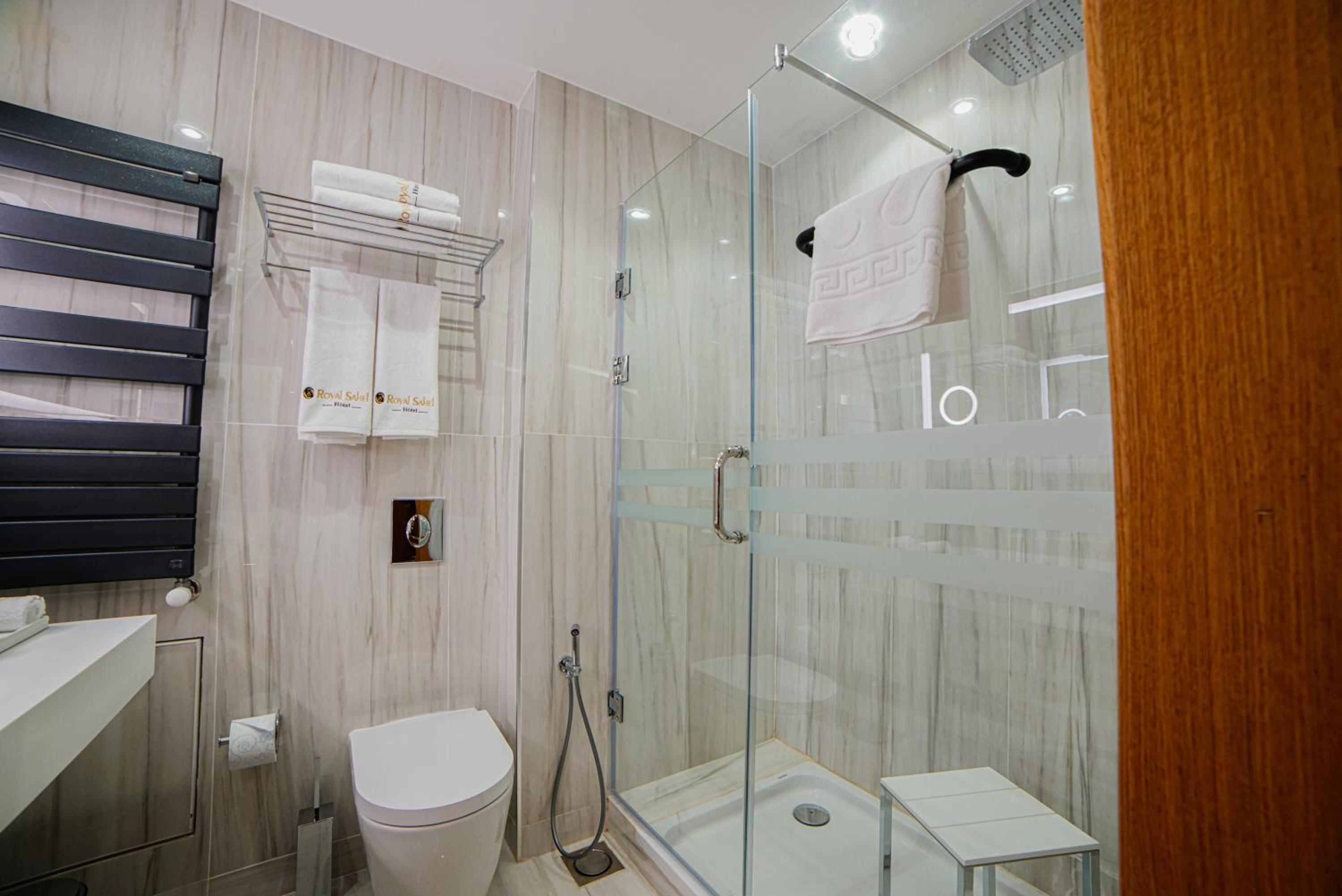 Deluxe Double Room photo 2