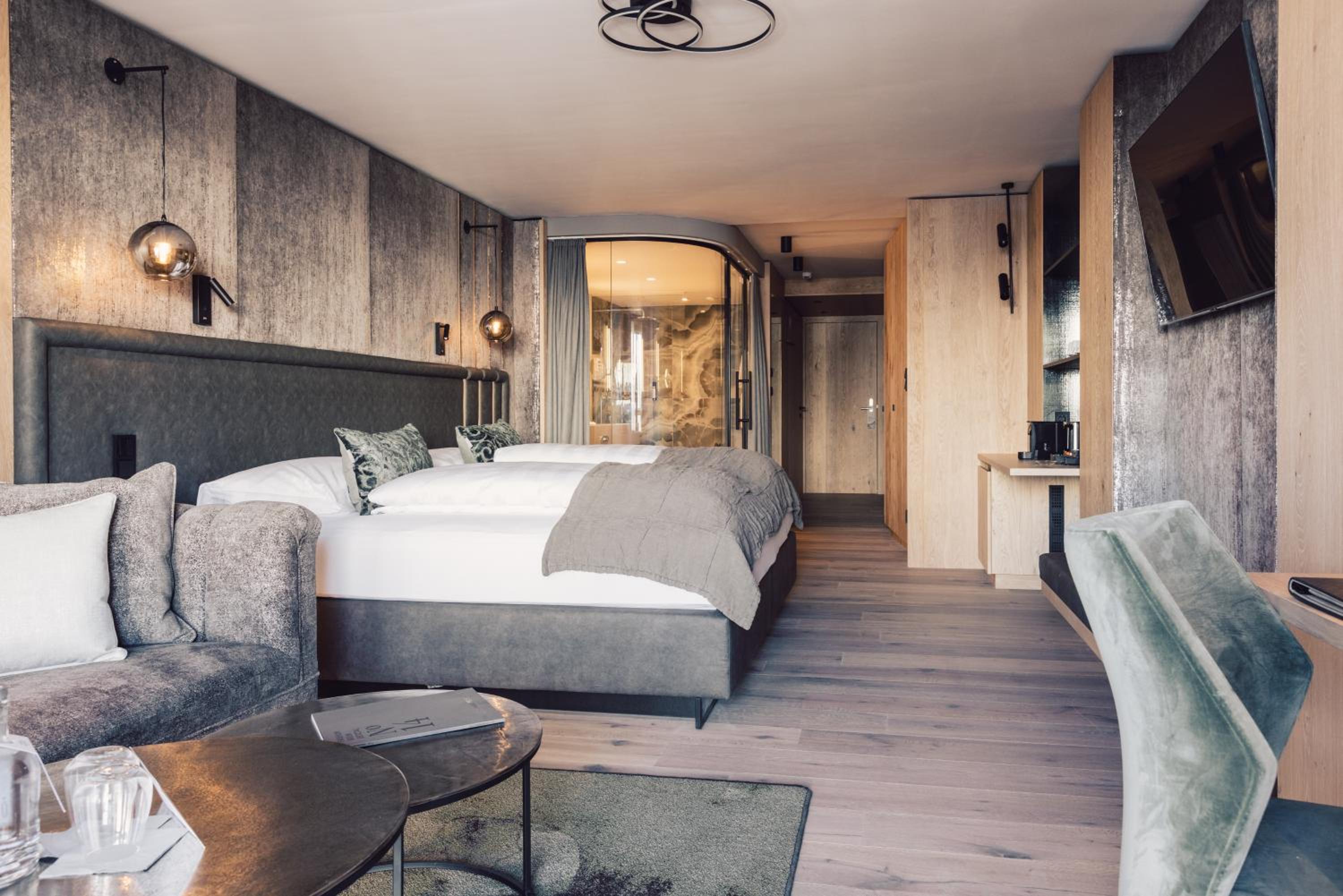 Junior Suite East