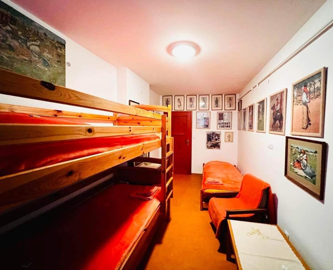 Triple Room with Shared Bathroom photo 3