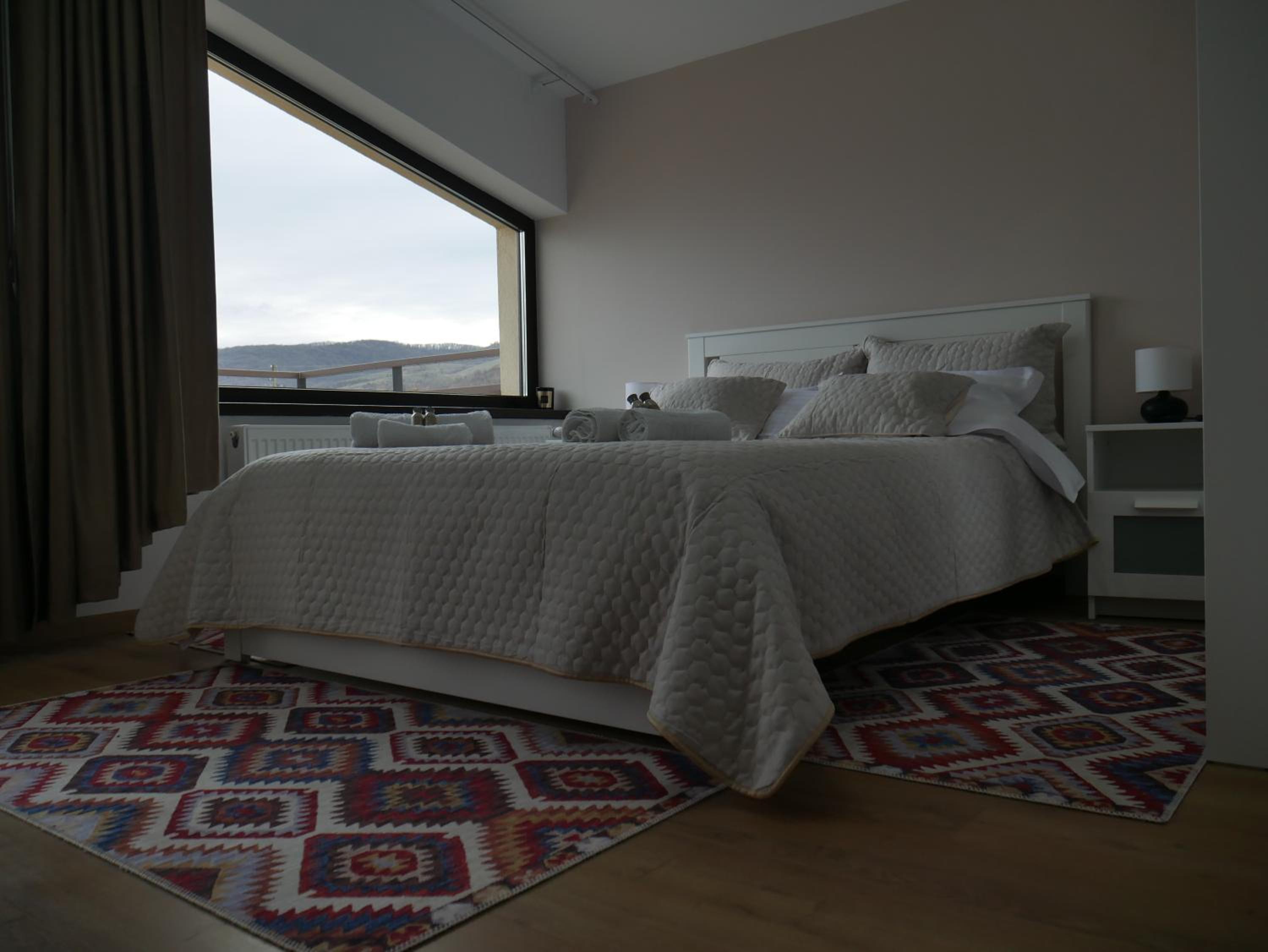 Double Room - Photo 5