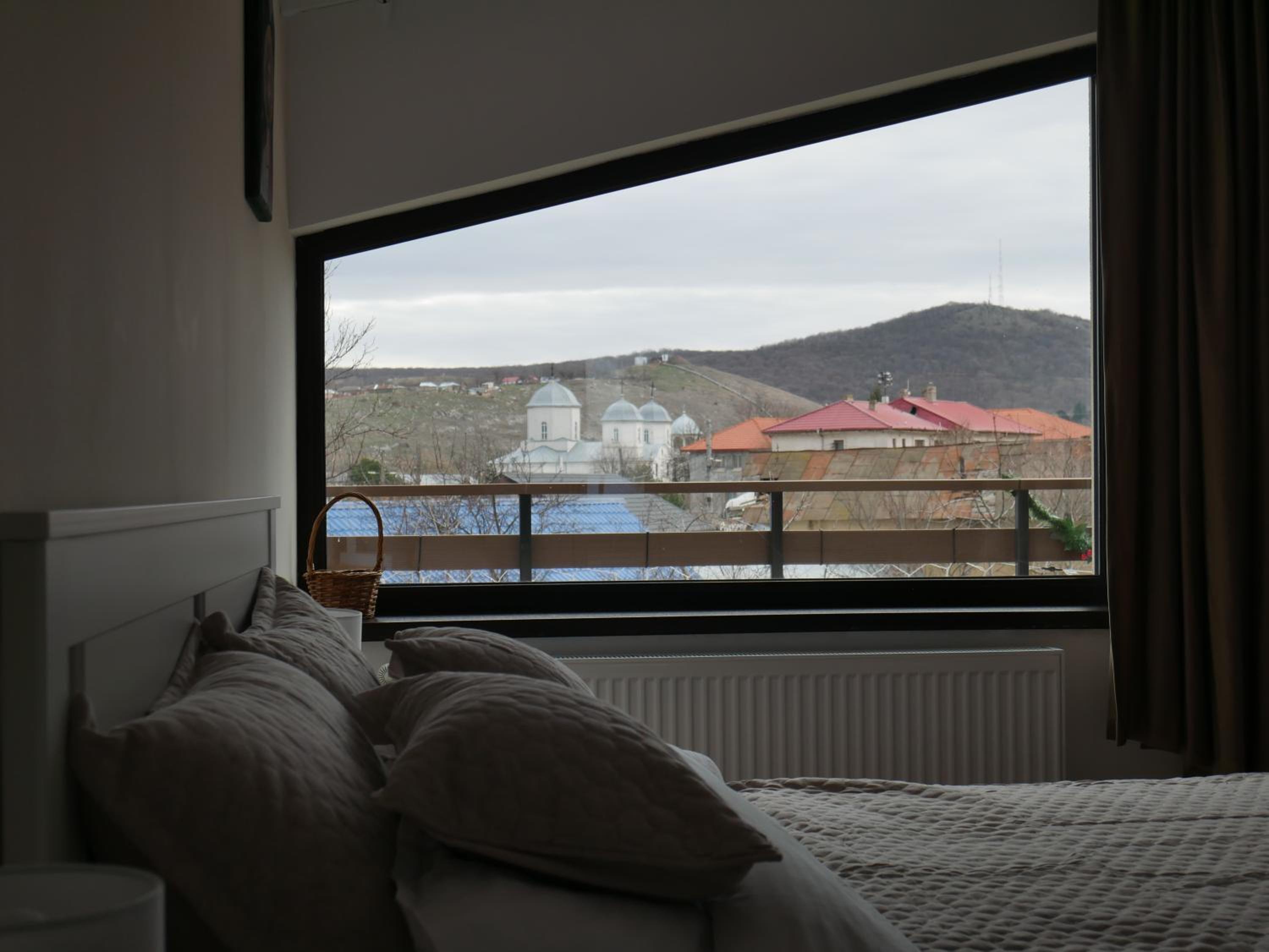 Double Room - Photo 6