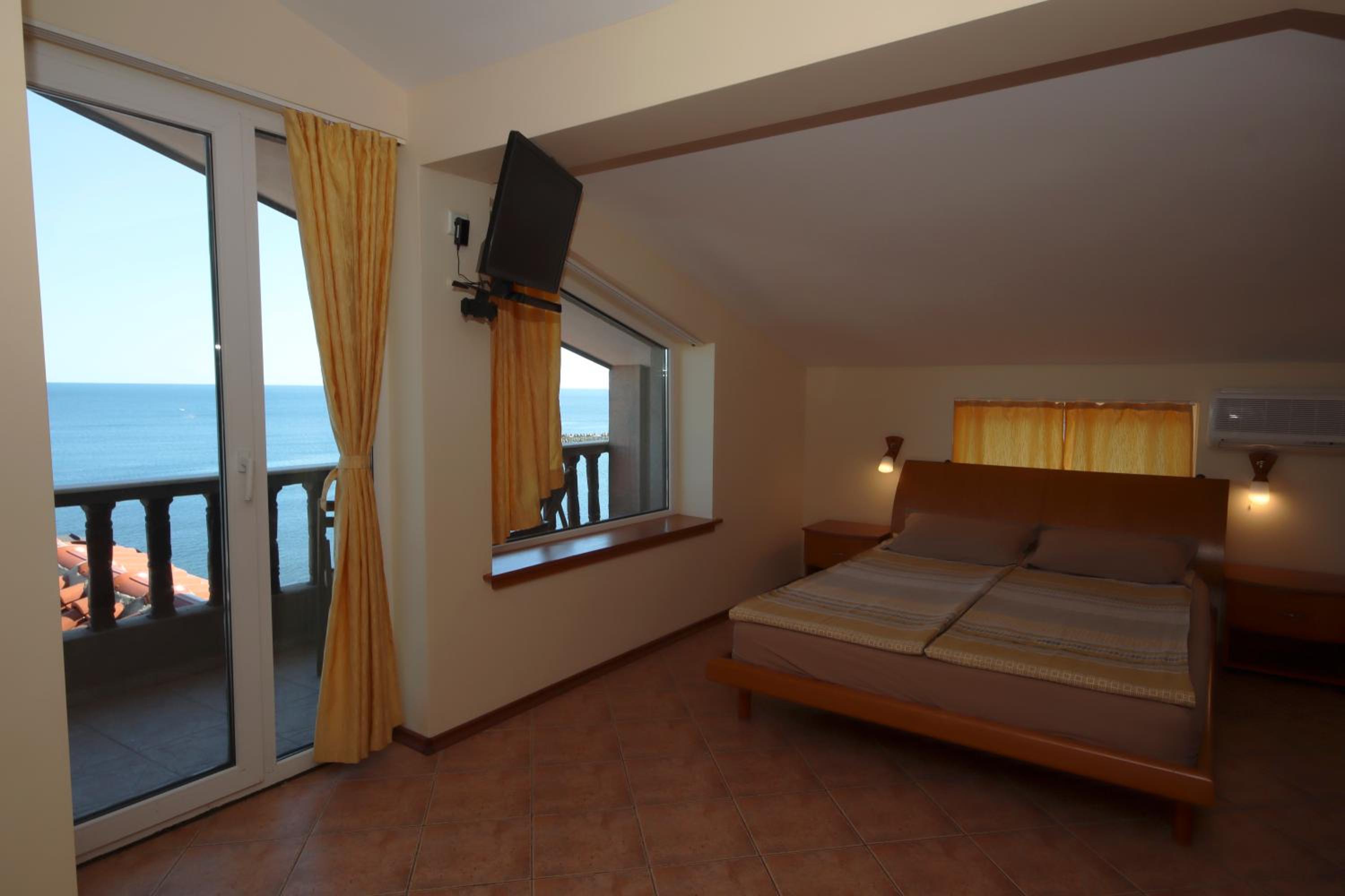 Double or Twin Room - Attic