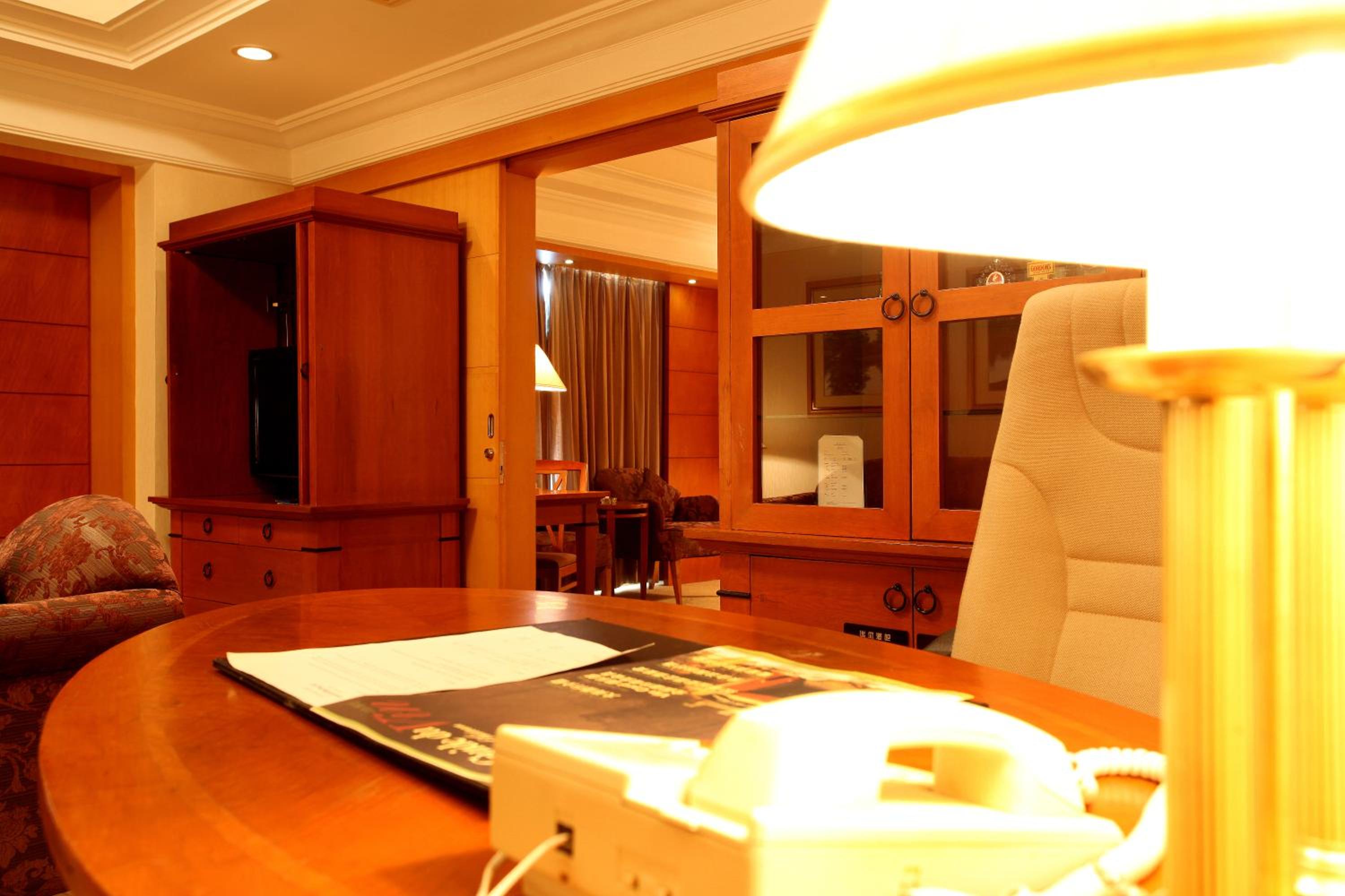 Suite - Photo 2