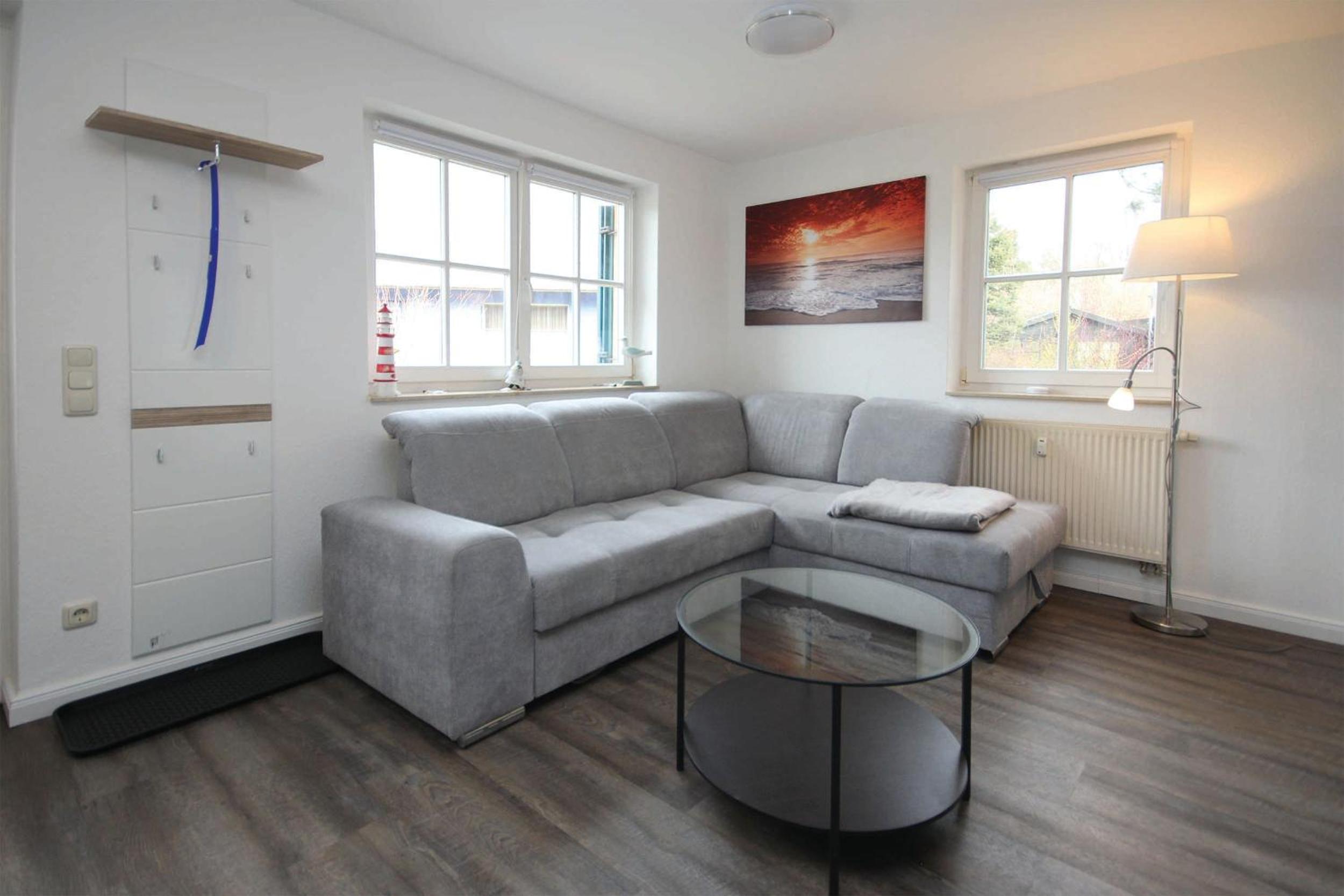 One-Bedroom Apartment with Terrace photo 1