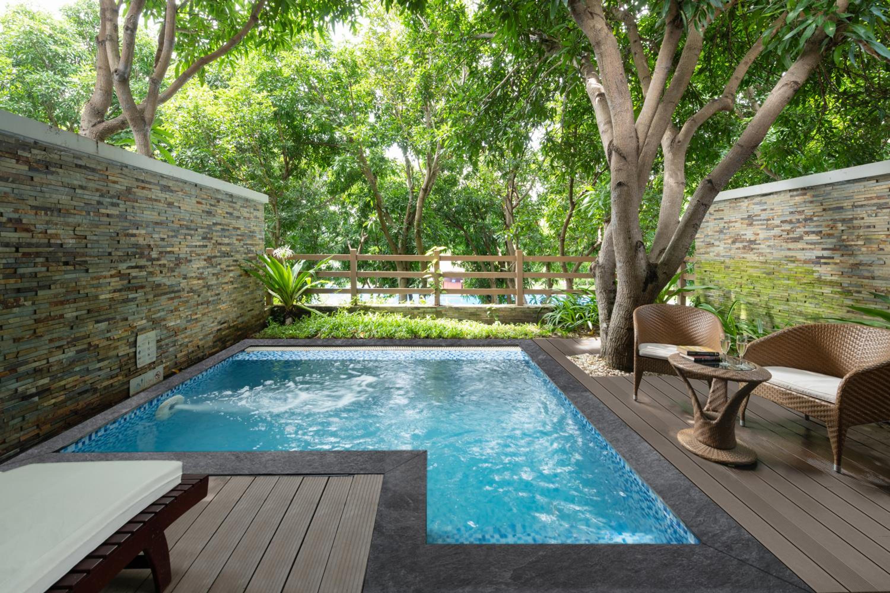 Garden View Villa King Bed - Private Pool - Photo 4