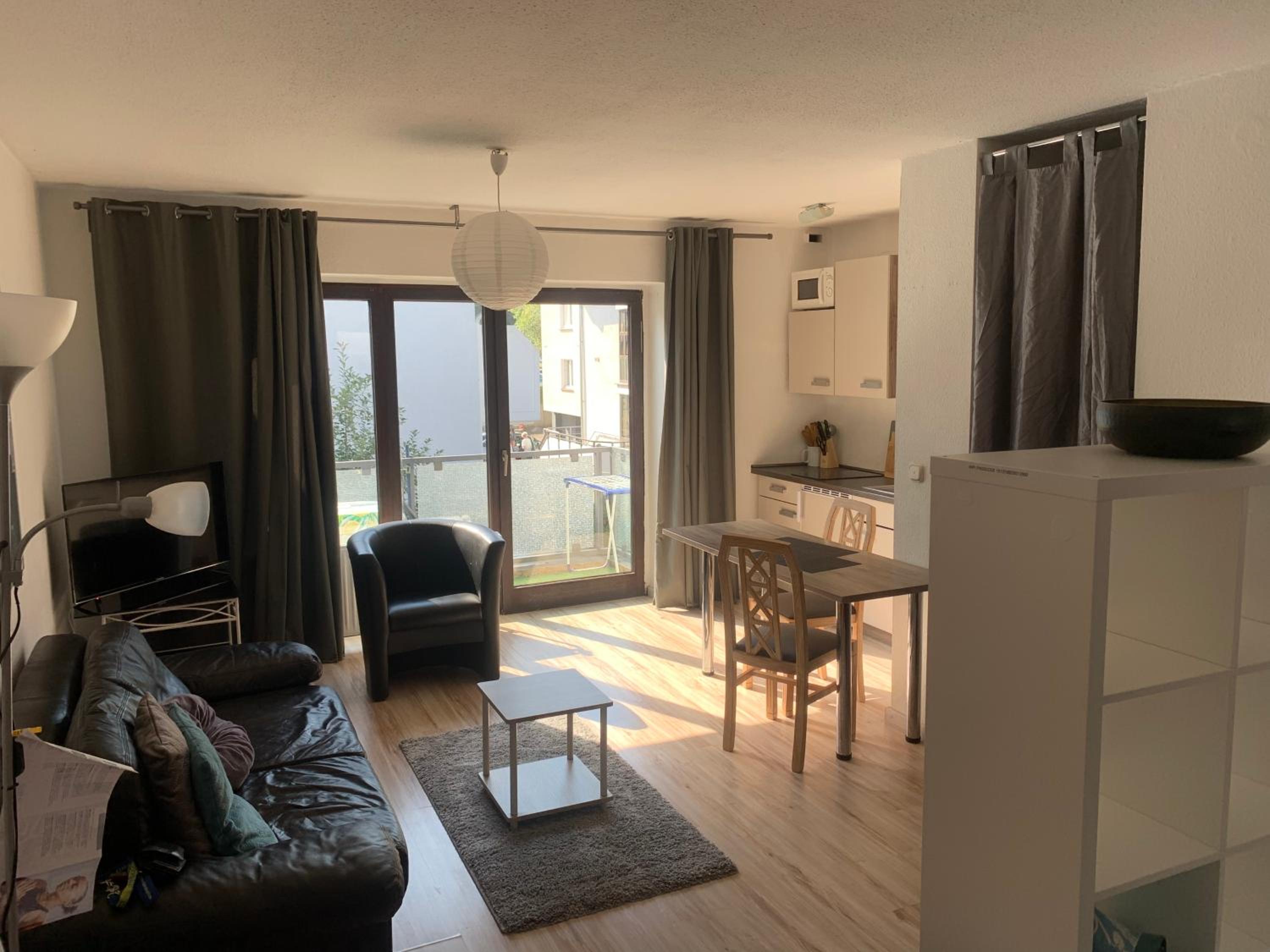 One-Bedroom Apartment with Balcony photo 1