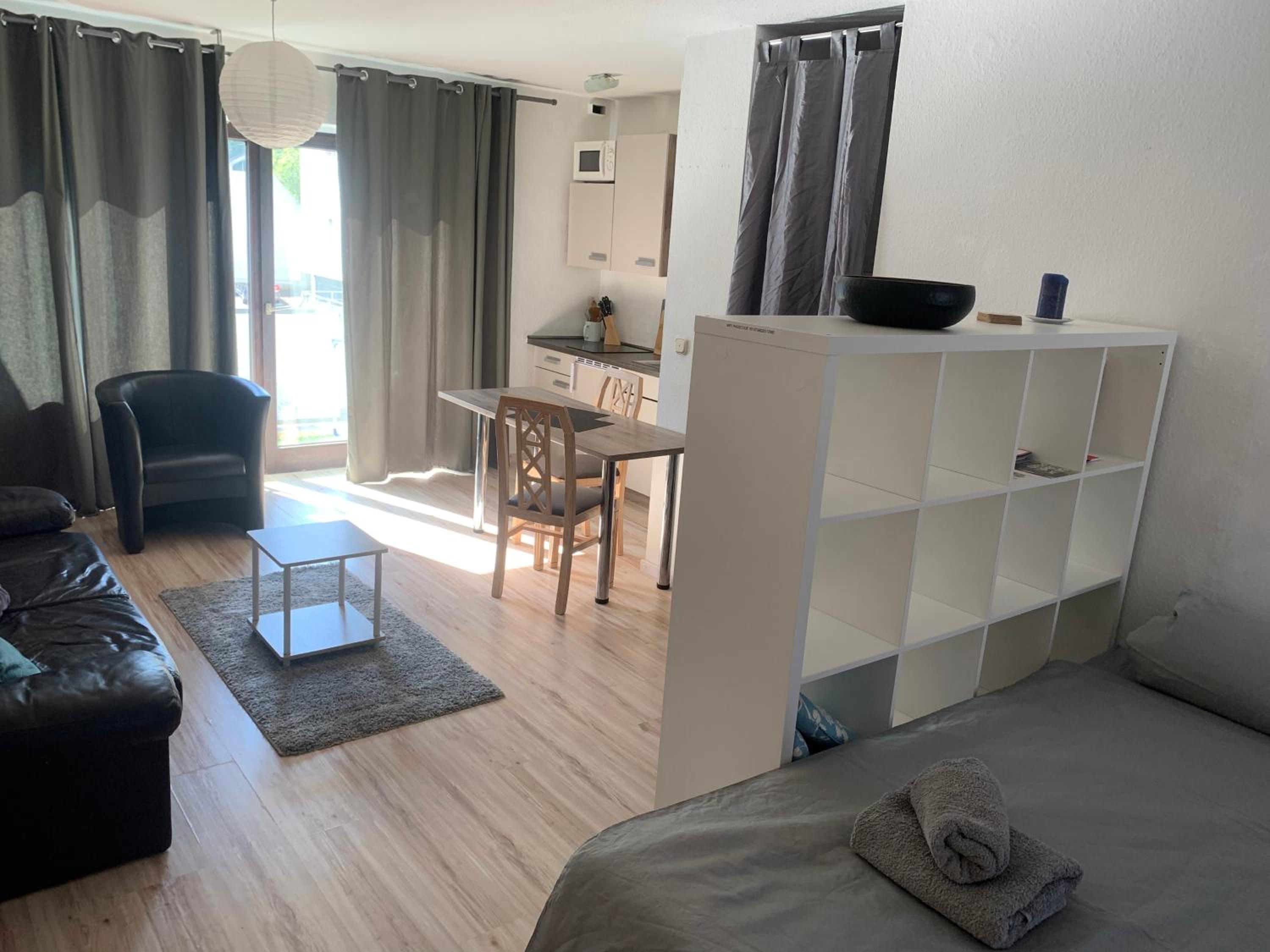 One-Bedroom Apartment with Balcony photo 2
