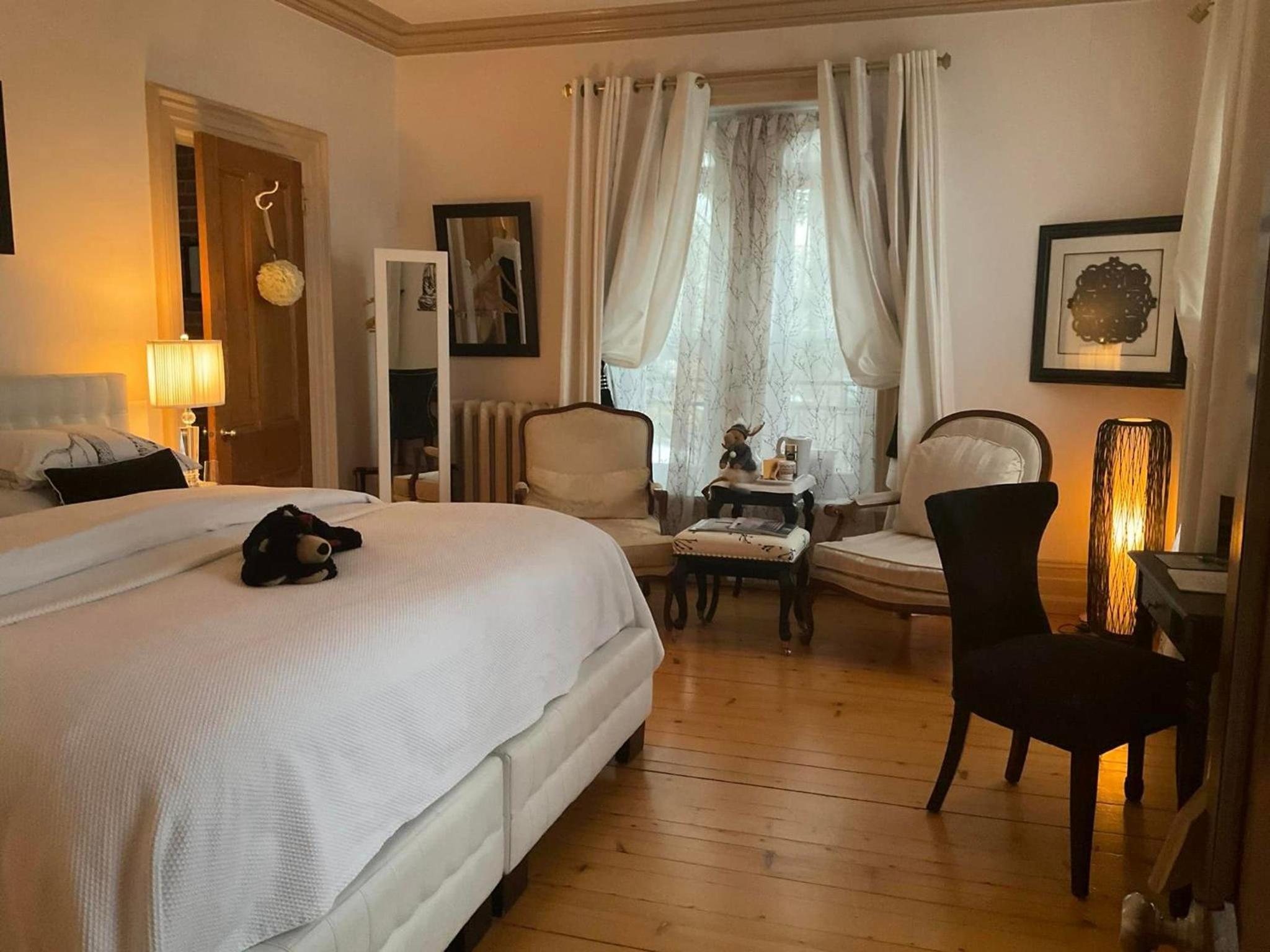 Superior King or Twin Room