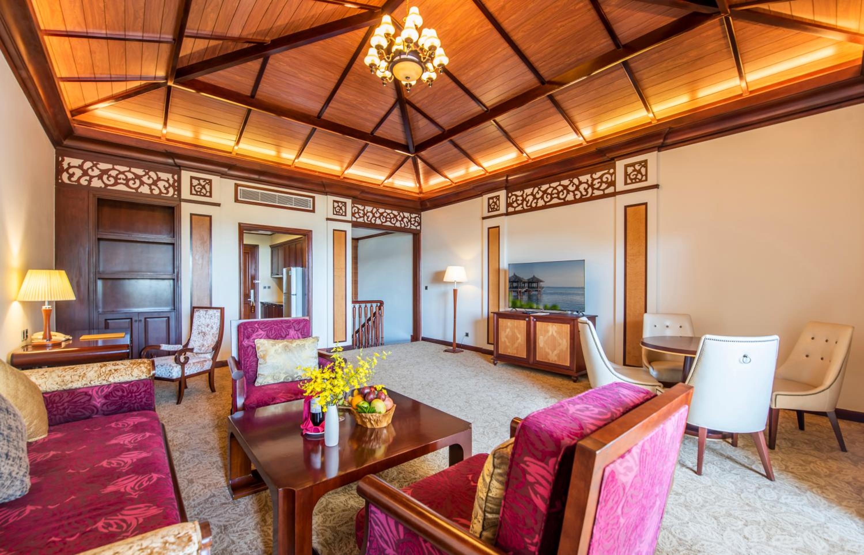 Grand Duplex Villa King Bed - Private Pool - Photo 5