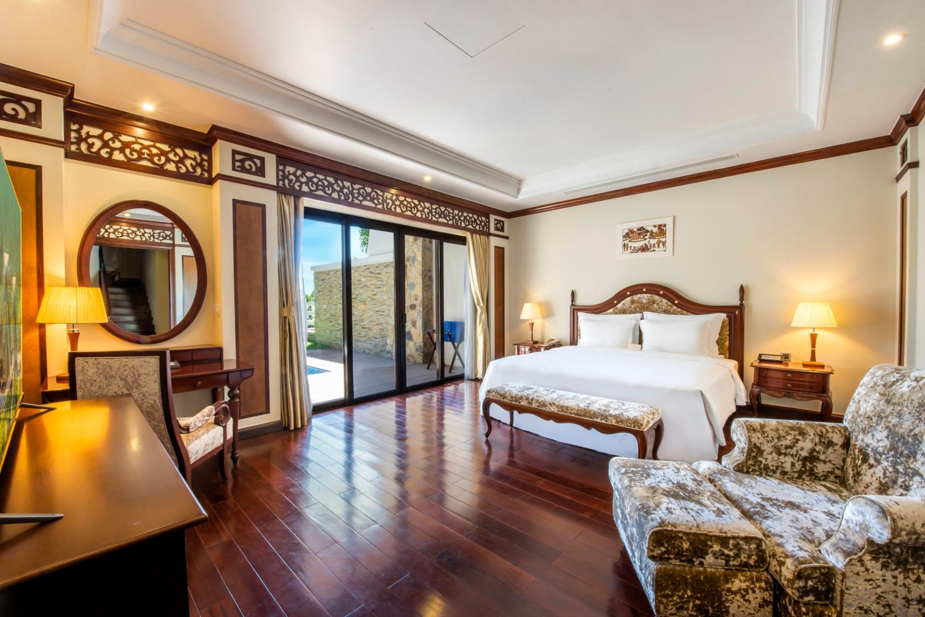 Grand Duplex Villa King Bed - Private Pool - Photo 2
