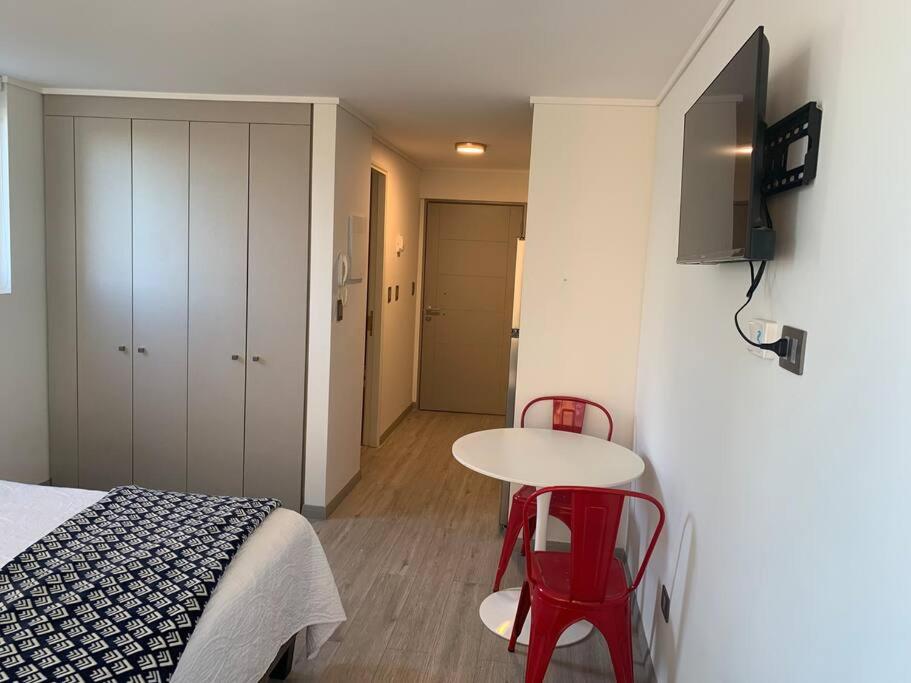 One-Bedroom Apartment photo 3