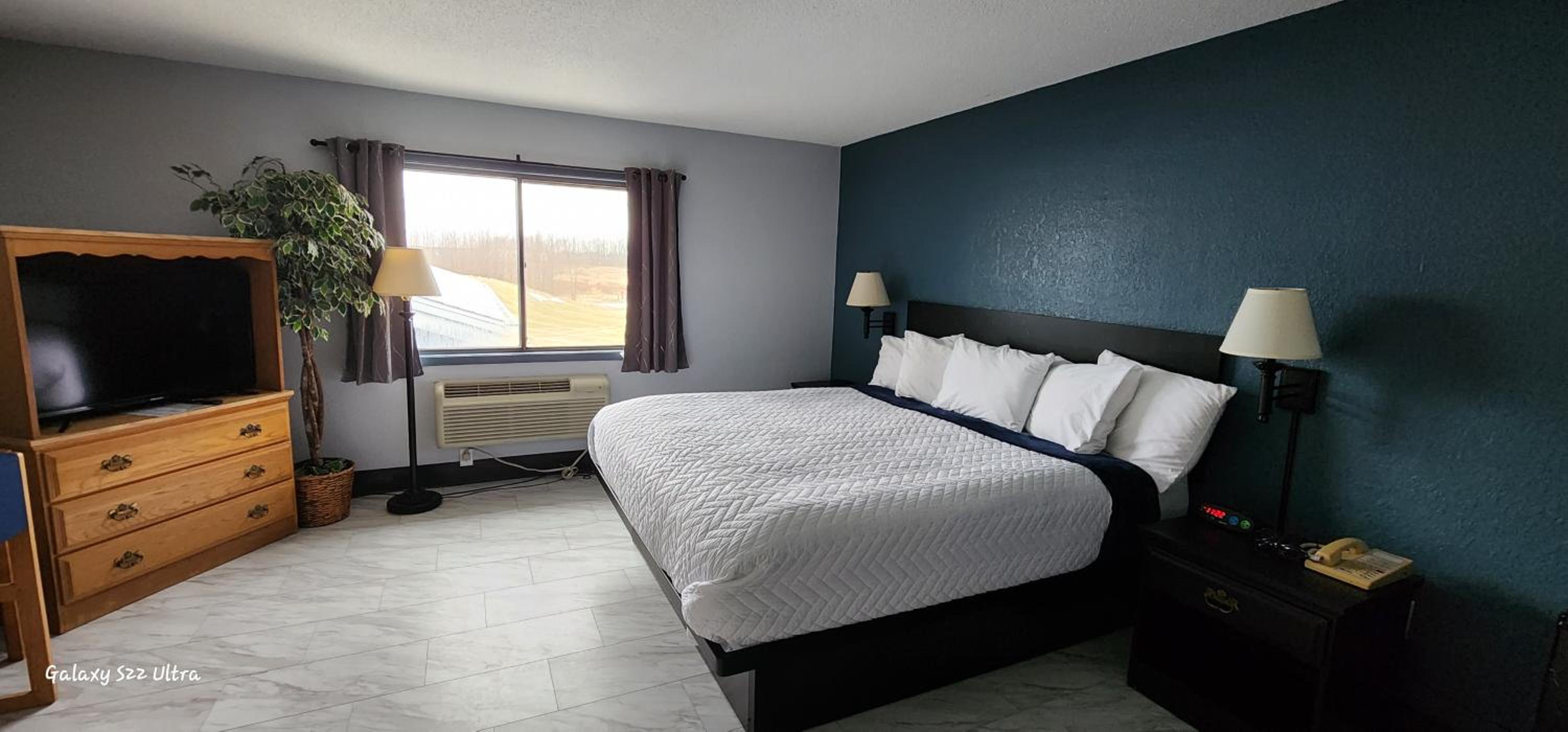 King Room with Spa Bath