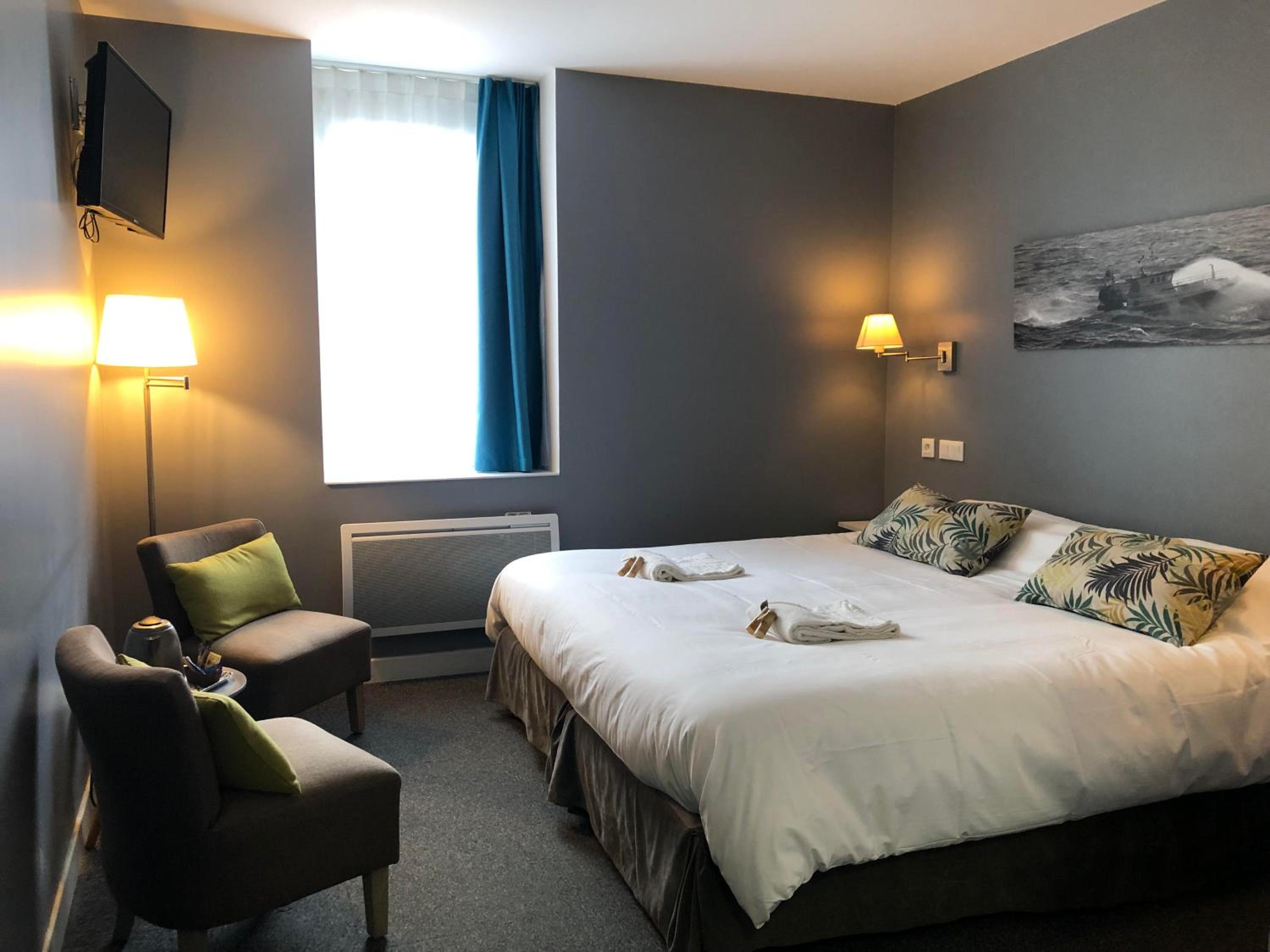 Large Double Room photo 1