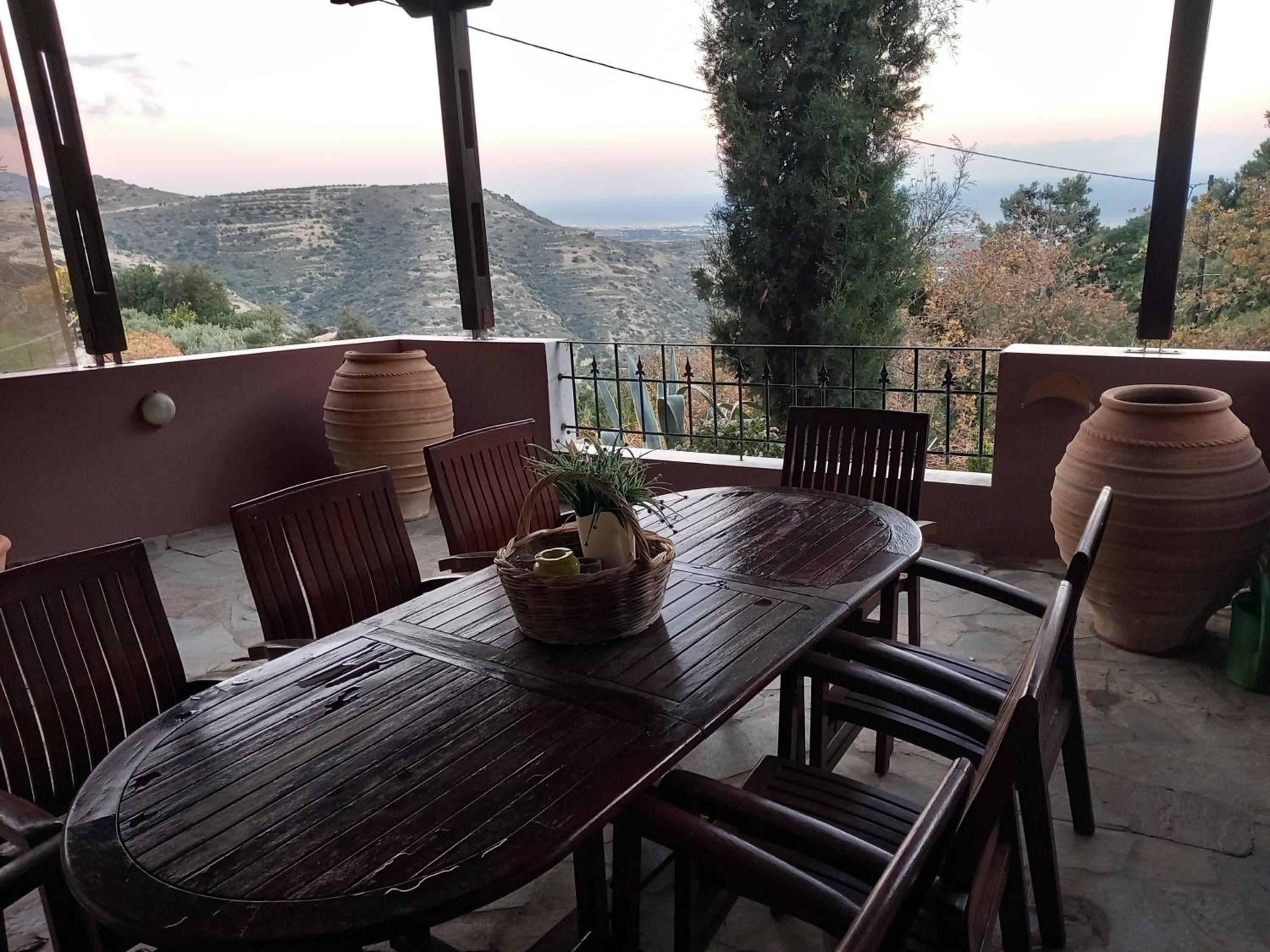 Villa photo 2