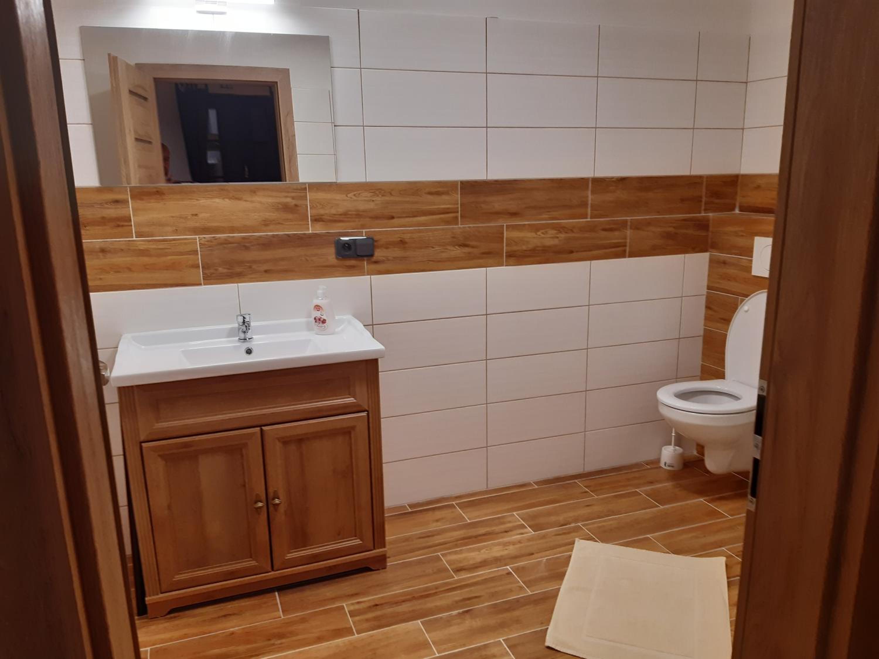 Double Room with Private Bathroom photo 3