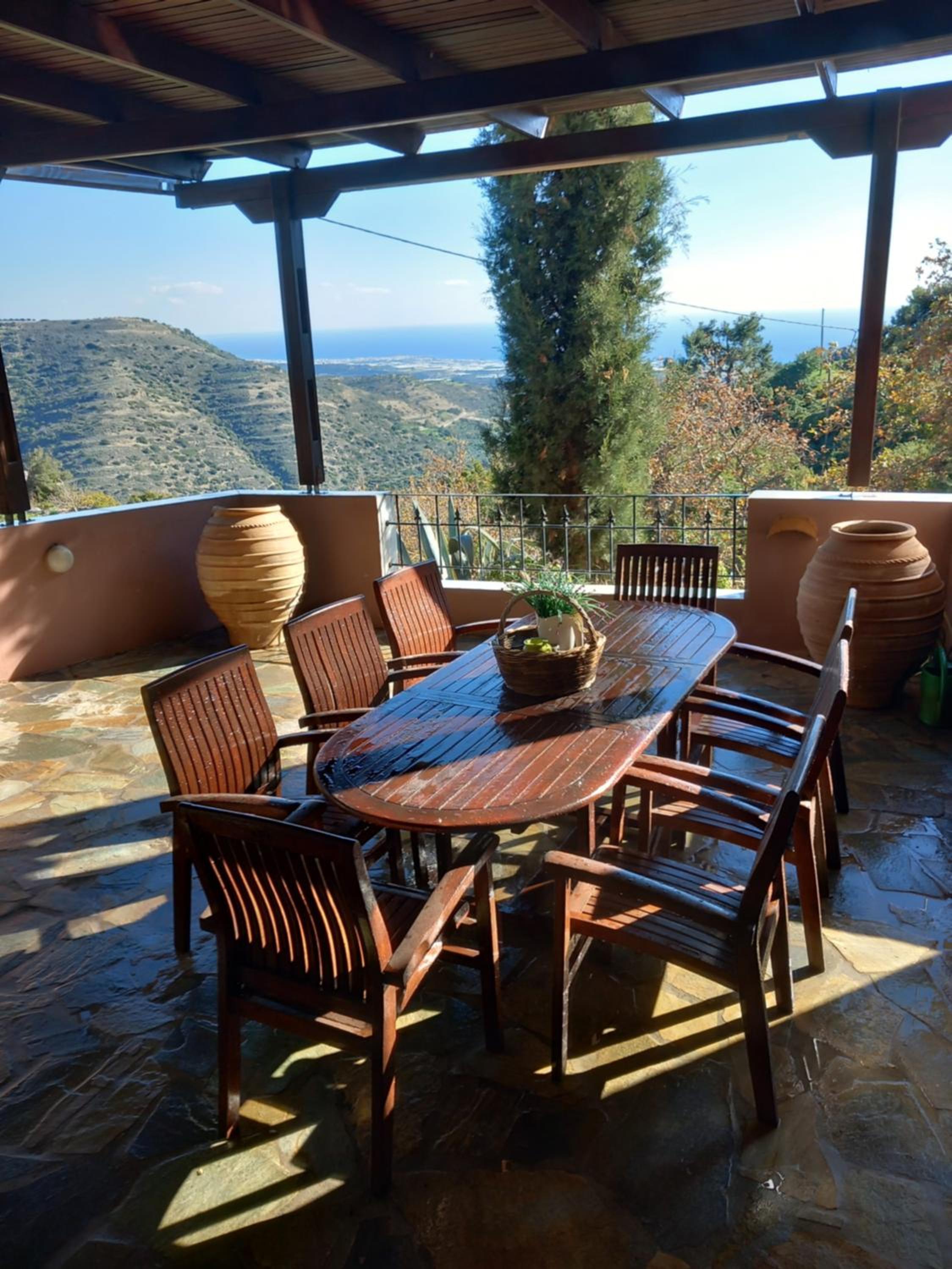 Villa photo 3