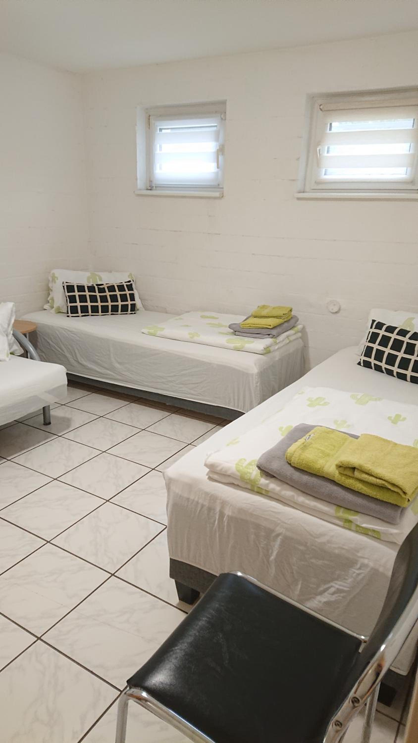 Two-Bedroom Apartment - Basement photo 1