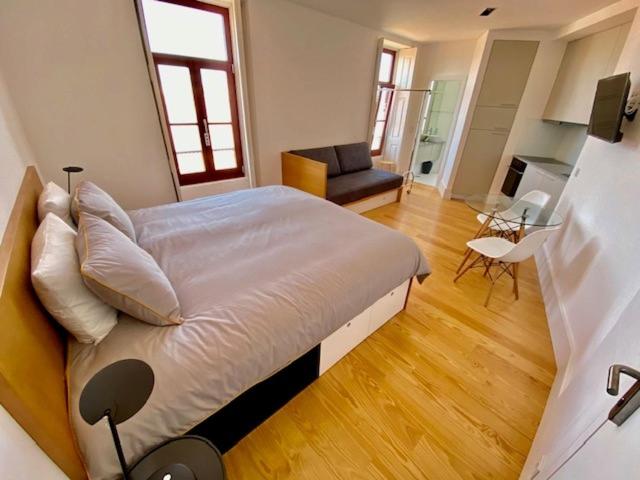 Studio Apartment photo 1