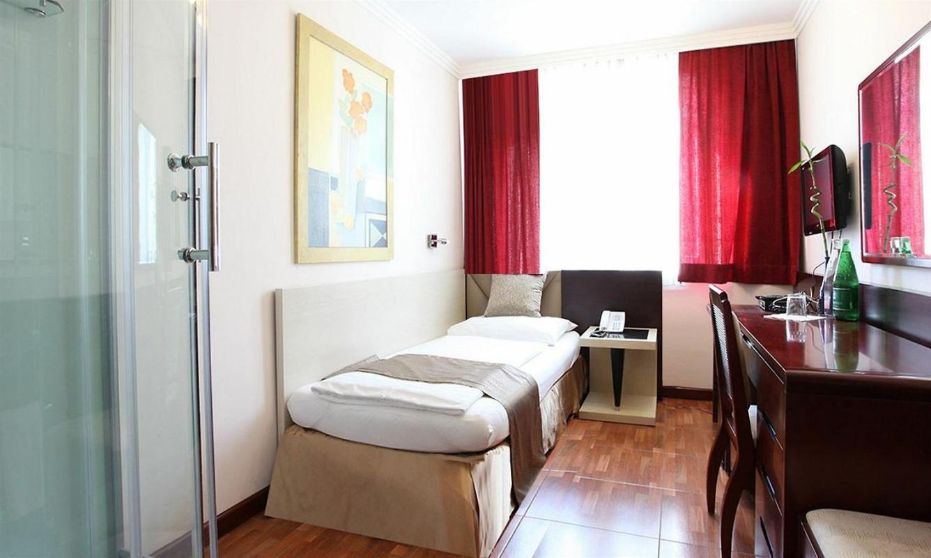 Single Room