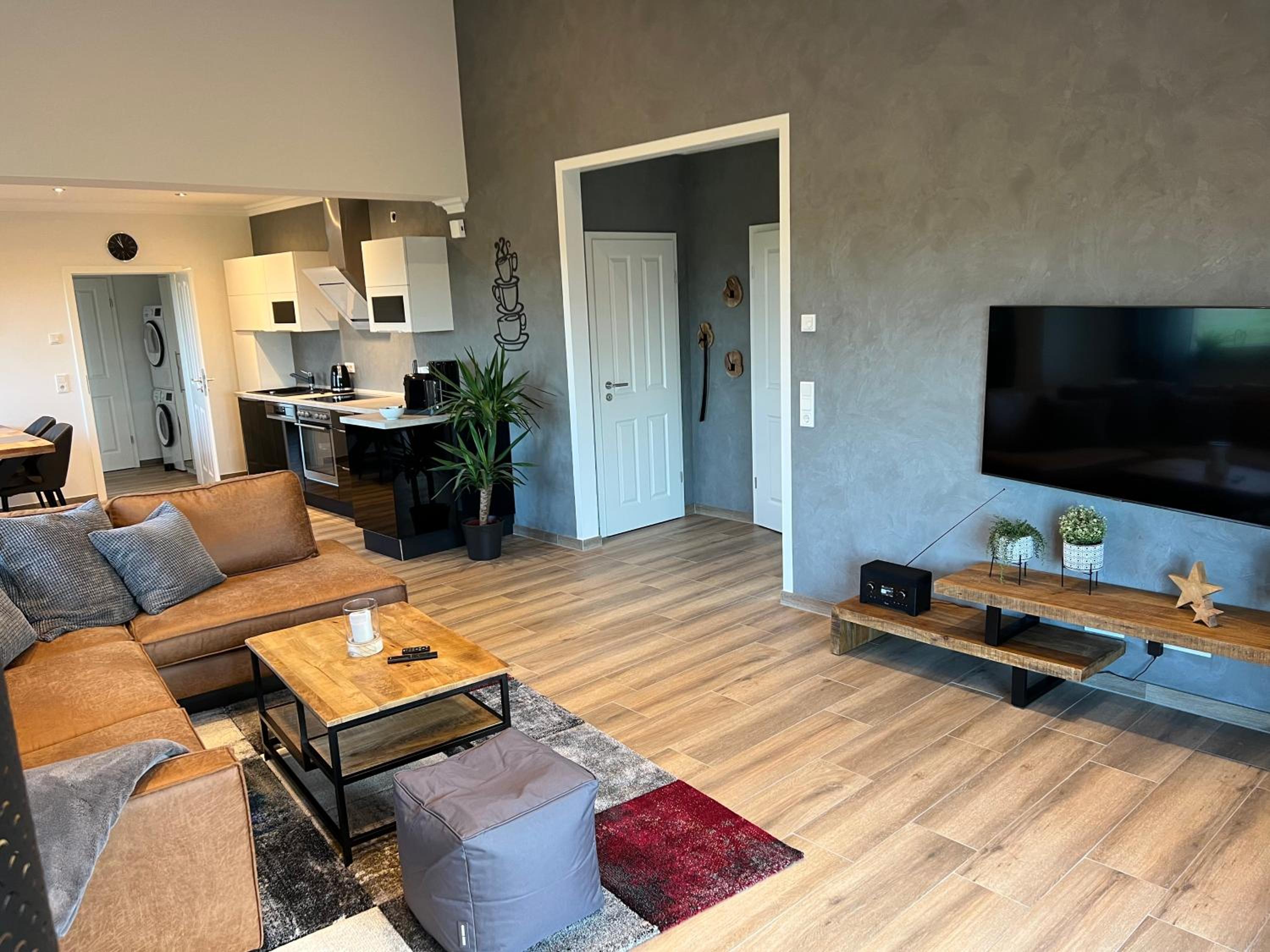 Apartment with Terrace photo 3