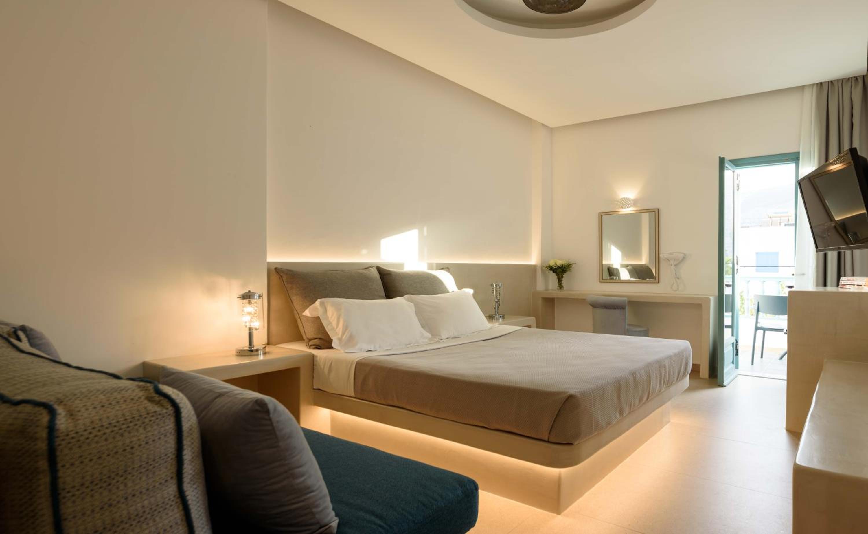 Superior Double or Twin Room - Photo 6